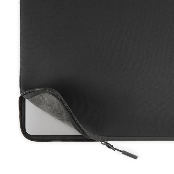 Pipetto Classic Fit Sleeve MacBook Air 15  Black