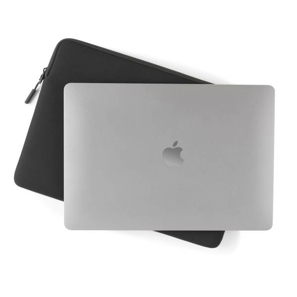 Pipetto Classic Fit Sleeve MacBook Air 15  Black