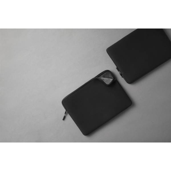 Pipetto Classic Fit Sleeve MacBook Air 15  Black