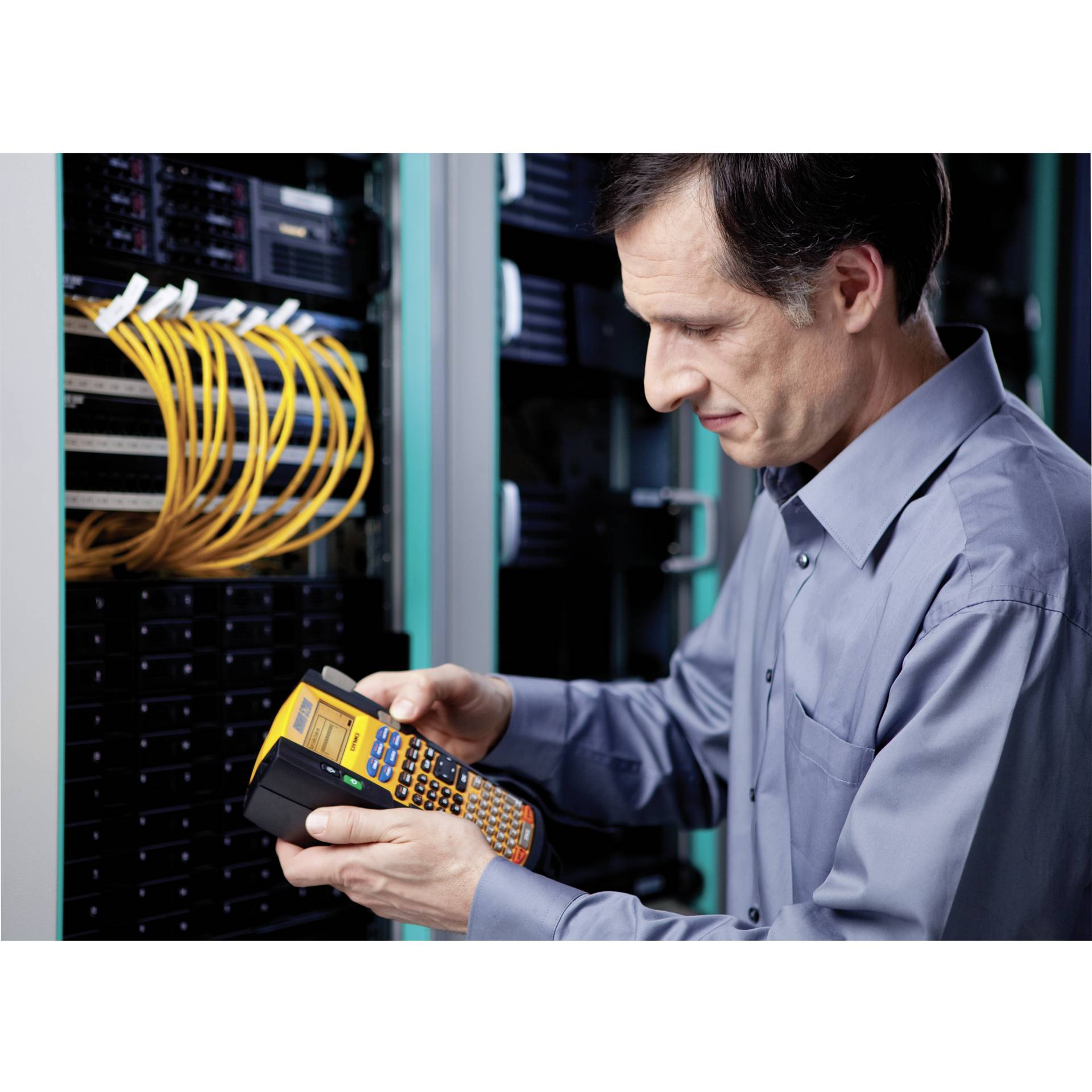 Dymo Rhino 5200 in una robusta custodia rigida