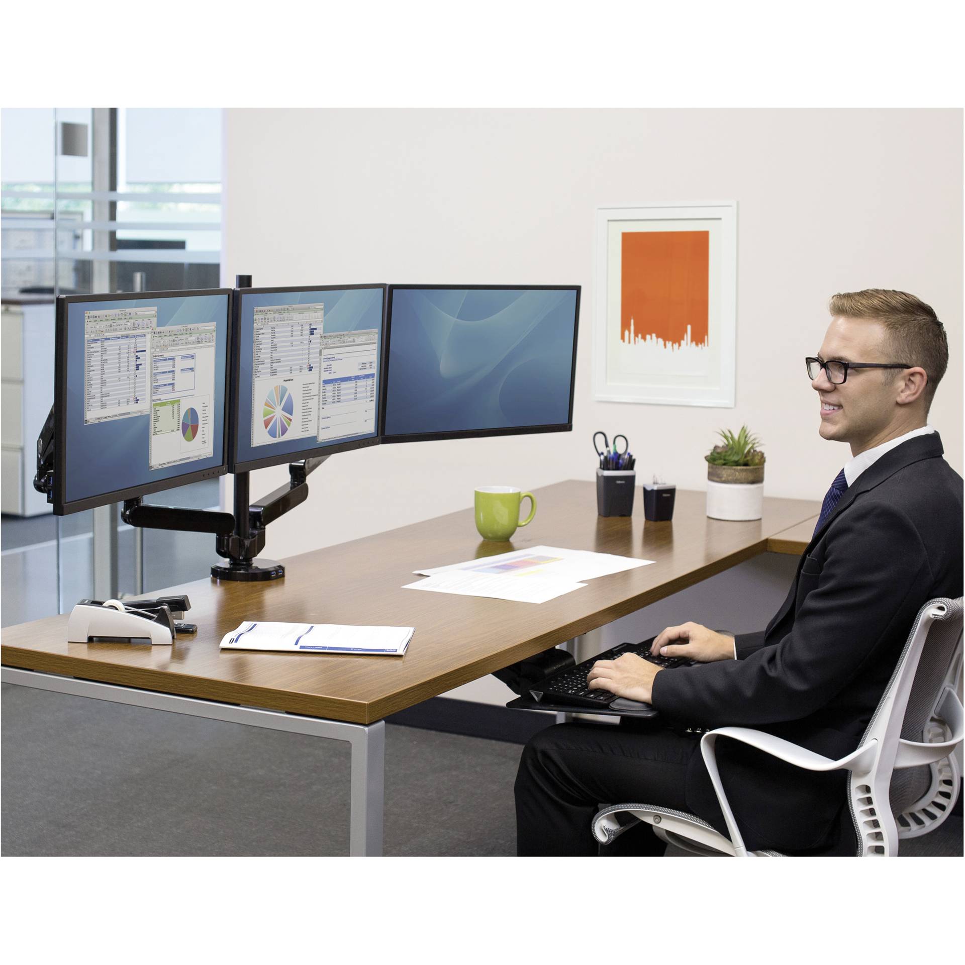 Fellowes Platinum Series Triple Monitor Arm