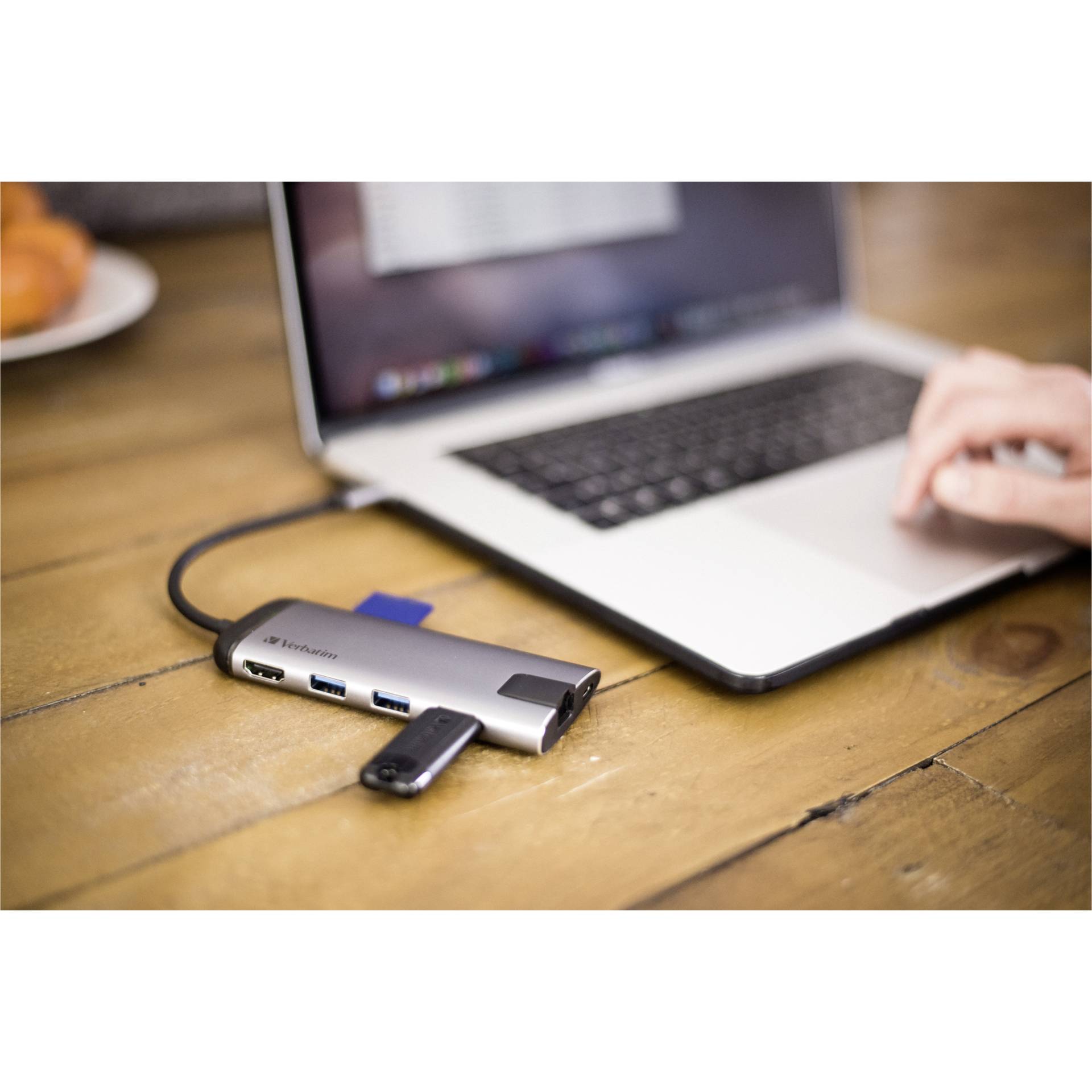 Verbatim USB-C adatt. USB 3.1 GEN 1 USB 3.0 + HDMI + SDHC +