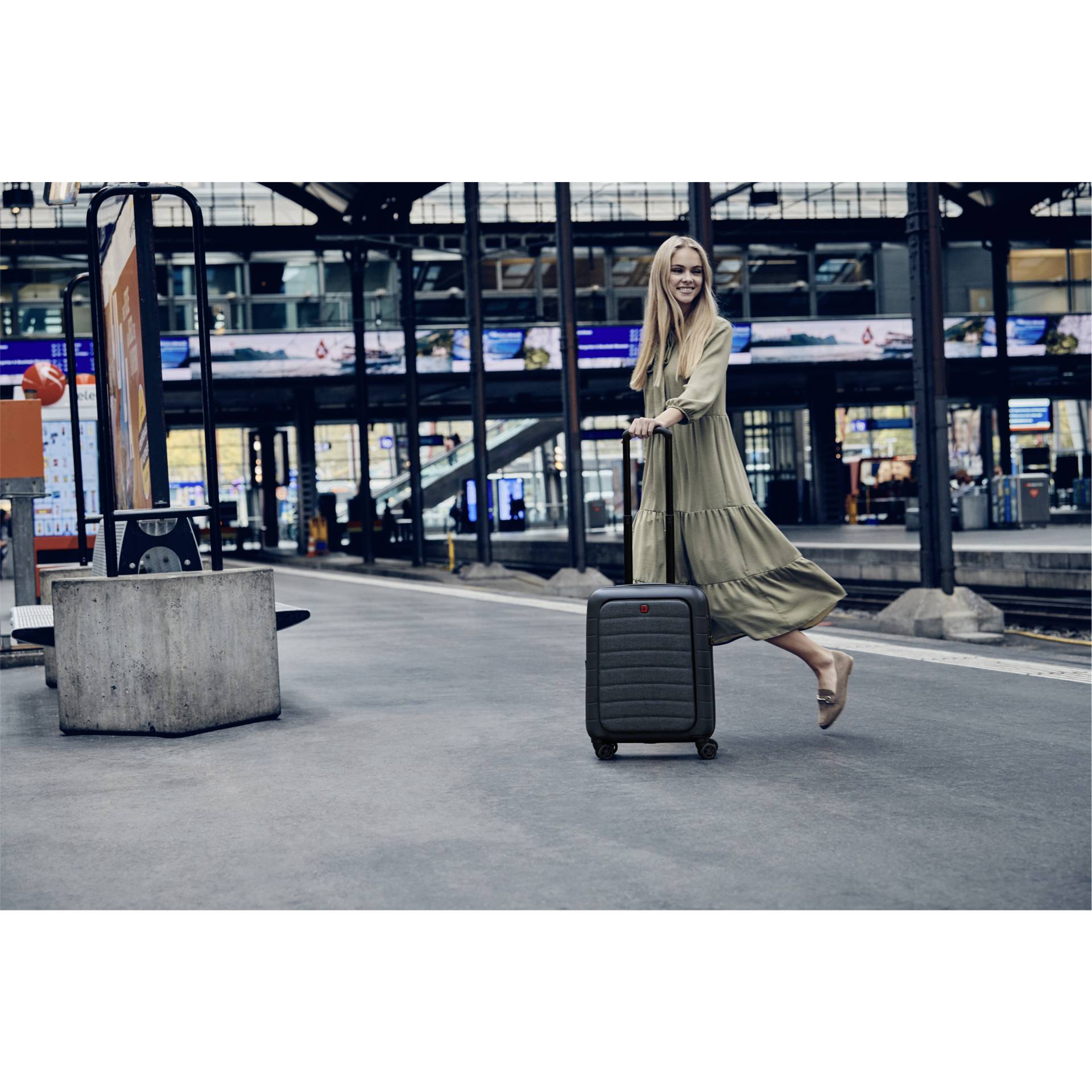 Wenger Syntry Carry-On Trolley nero/grigio