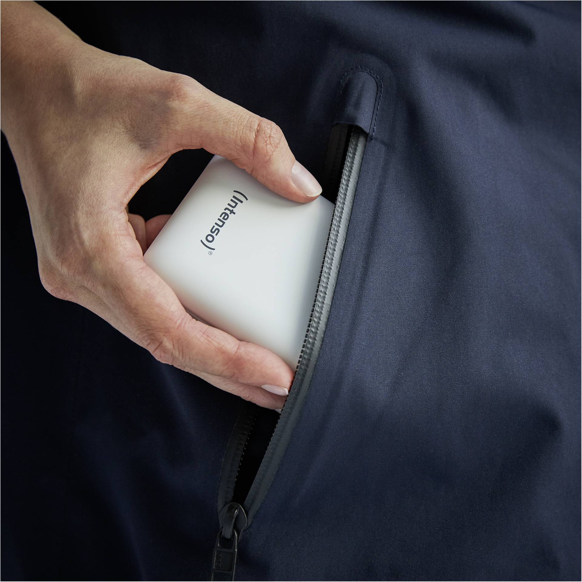 Intenso Powerbank XC10000 bianco +USB-A zu tipo C cavo 10000