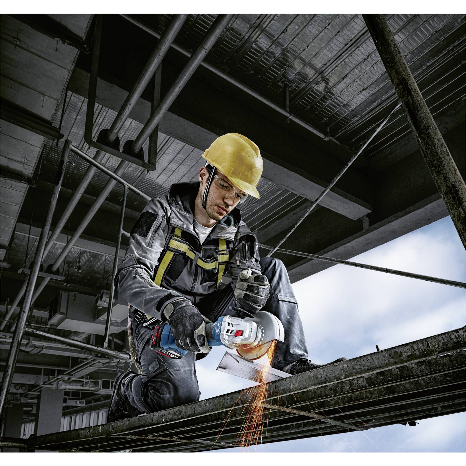 Bosch GWS 18V-7 125 mm L-BOXX Smerigliatrice angolare a batt