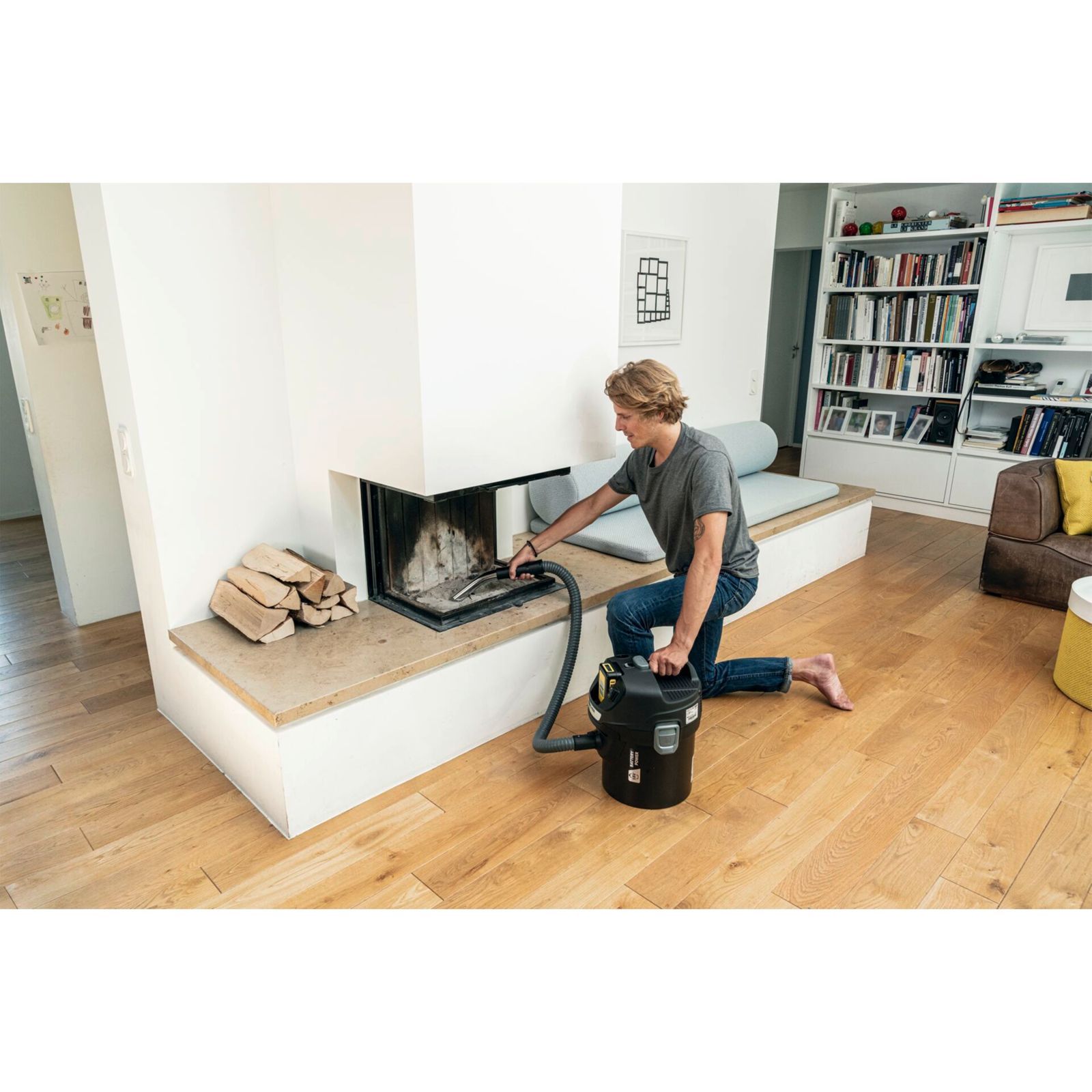 Kärcher AD 2 Battery Cordless Ash Vacuum Cleaner