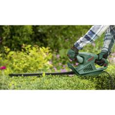 Bosch EasyHedgecut 45 Corded Hedge Cutter 2