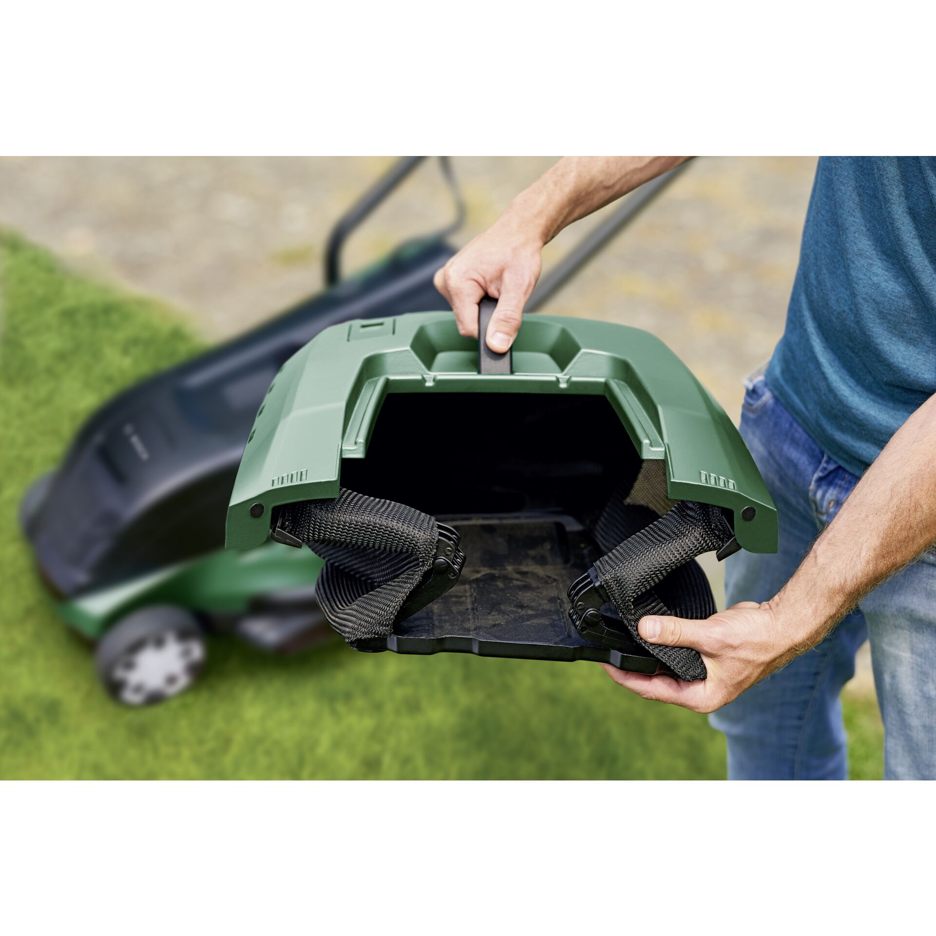 Bosch UniversalRotak 450 rasaerba elettrico