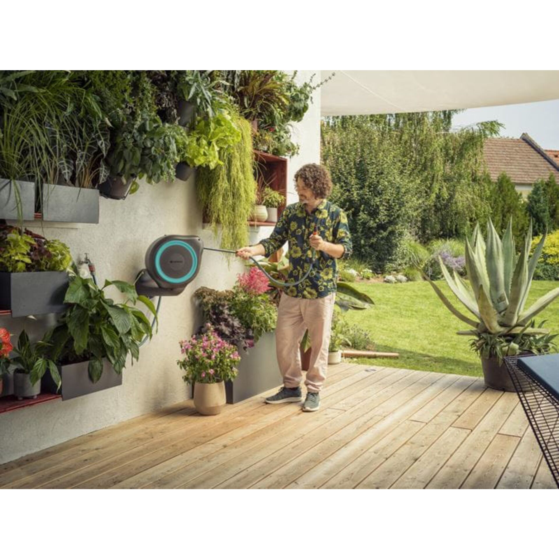 Gardena avvolgitubo a parete RollUp S (turchese) 15 m