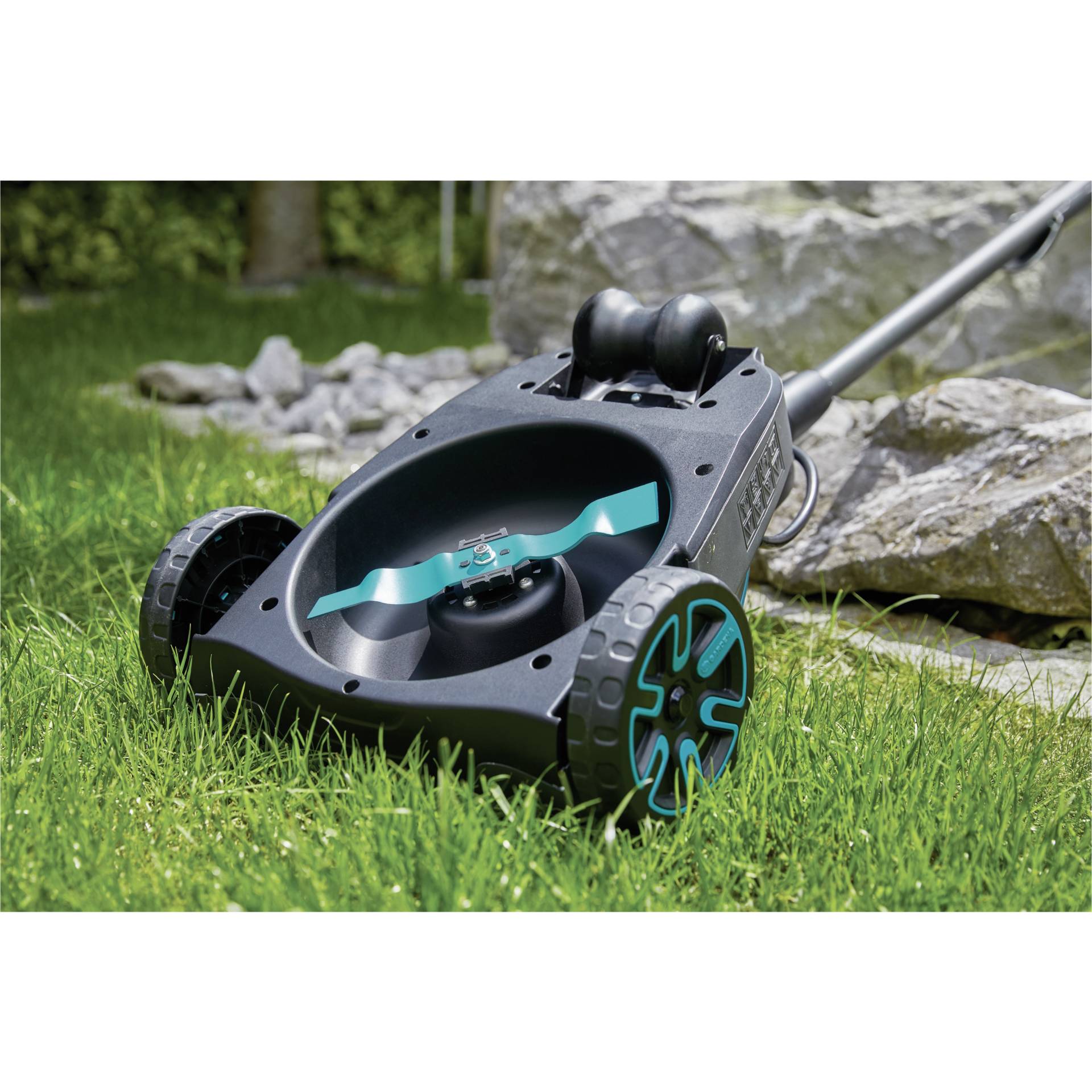 Gardena cordless lawn mower HandyMower 22/18V P4A Set
