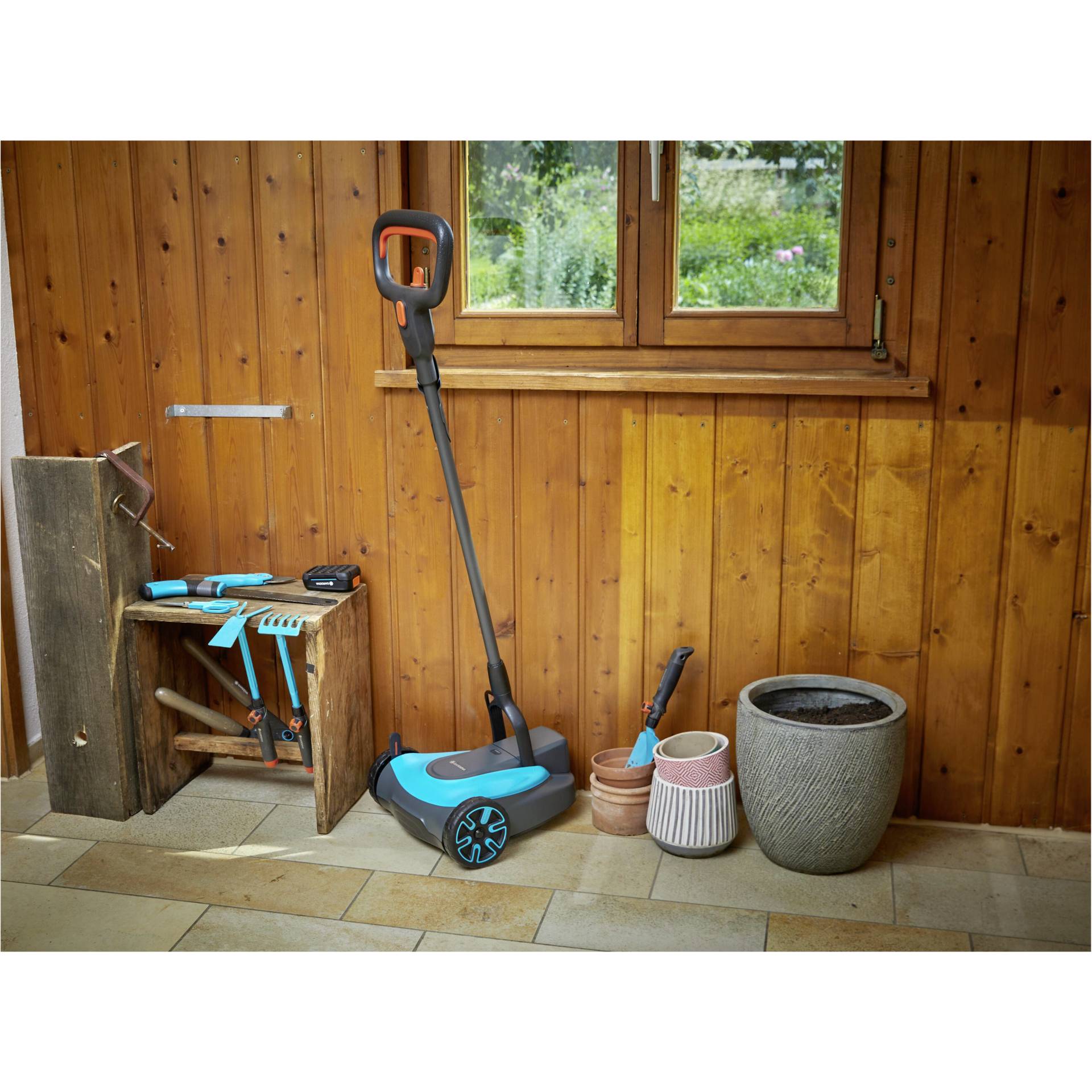 Gardena cordless lawn mower HandyMower 22/18V P4A Set