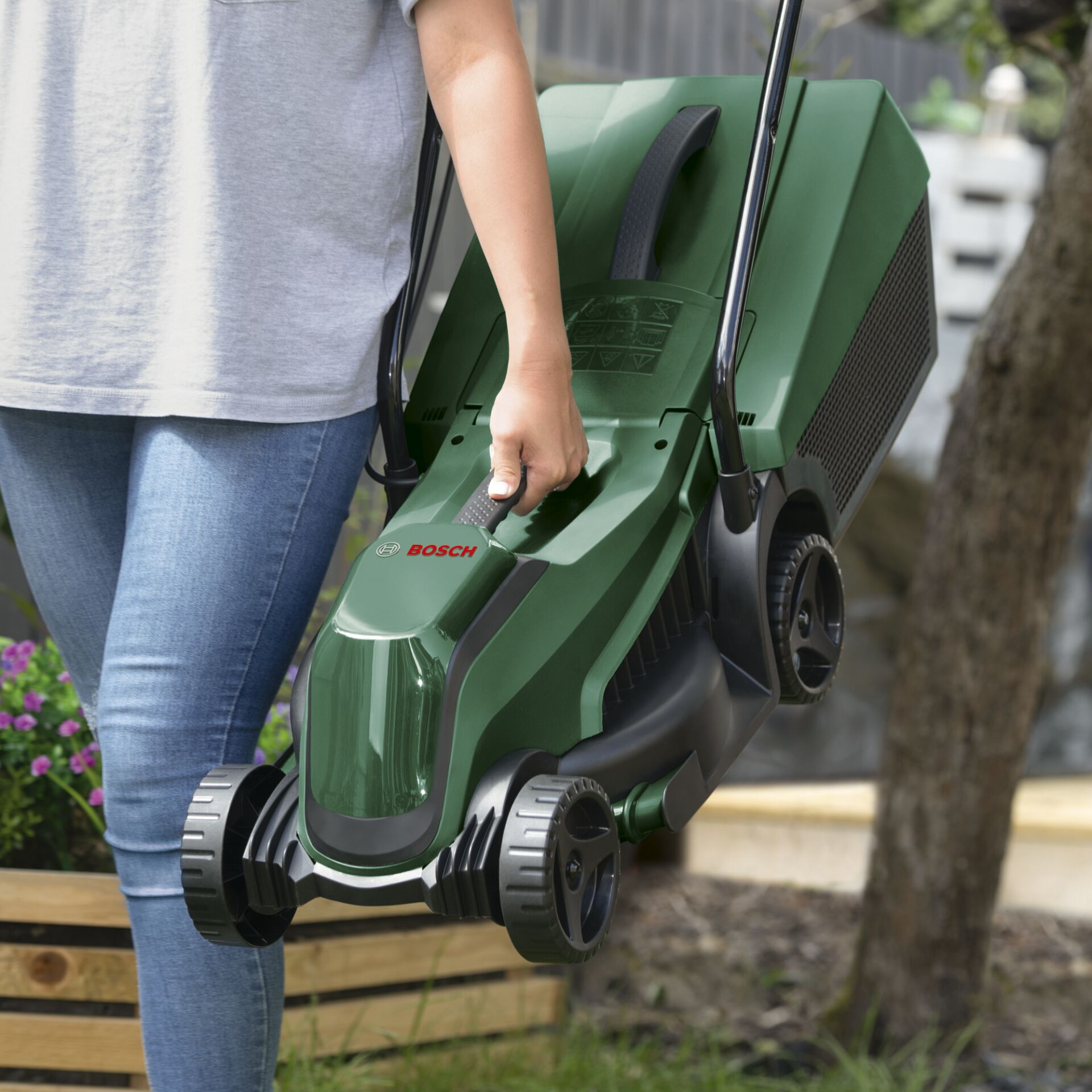 Bosch Easy Mower 18V-32-200 solo cordless lawn mower