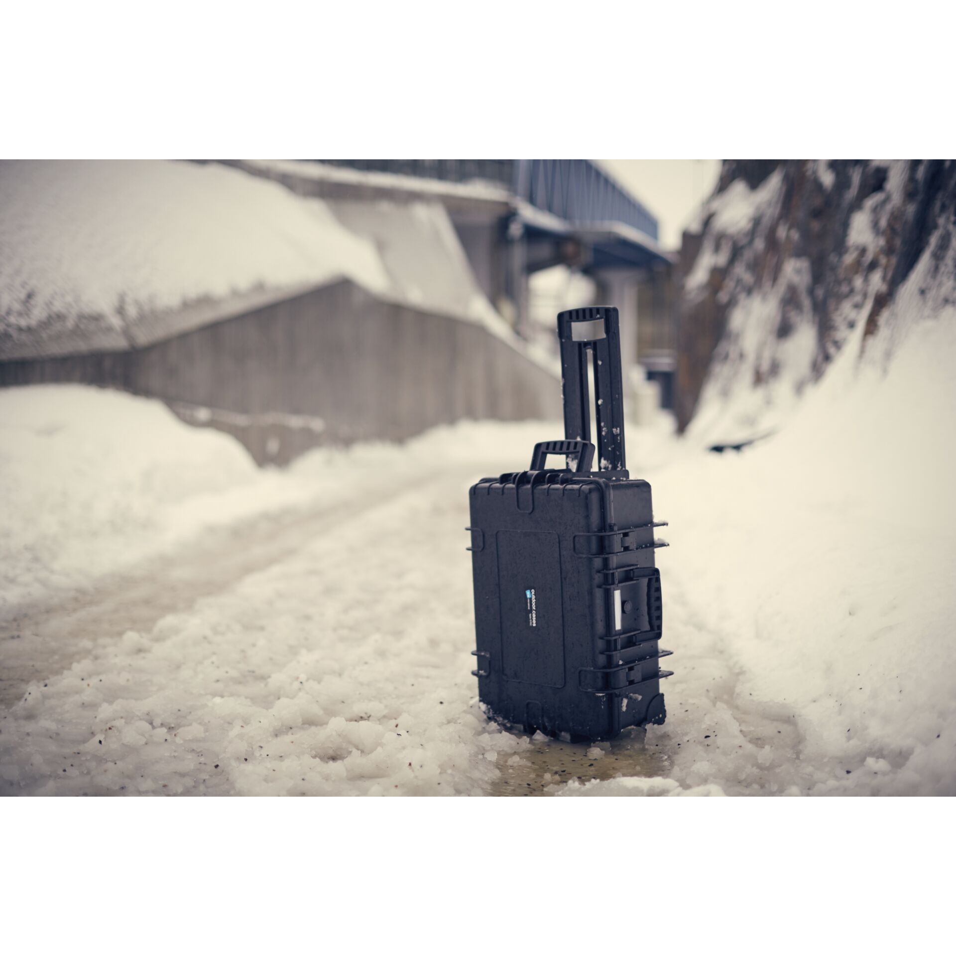 B&W Carrying Case Outdoor Type 7800 with pre-cut foam
