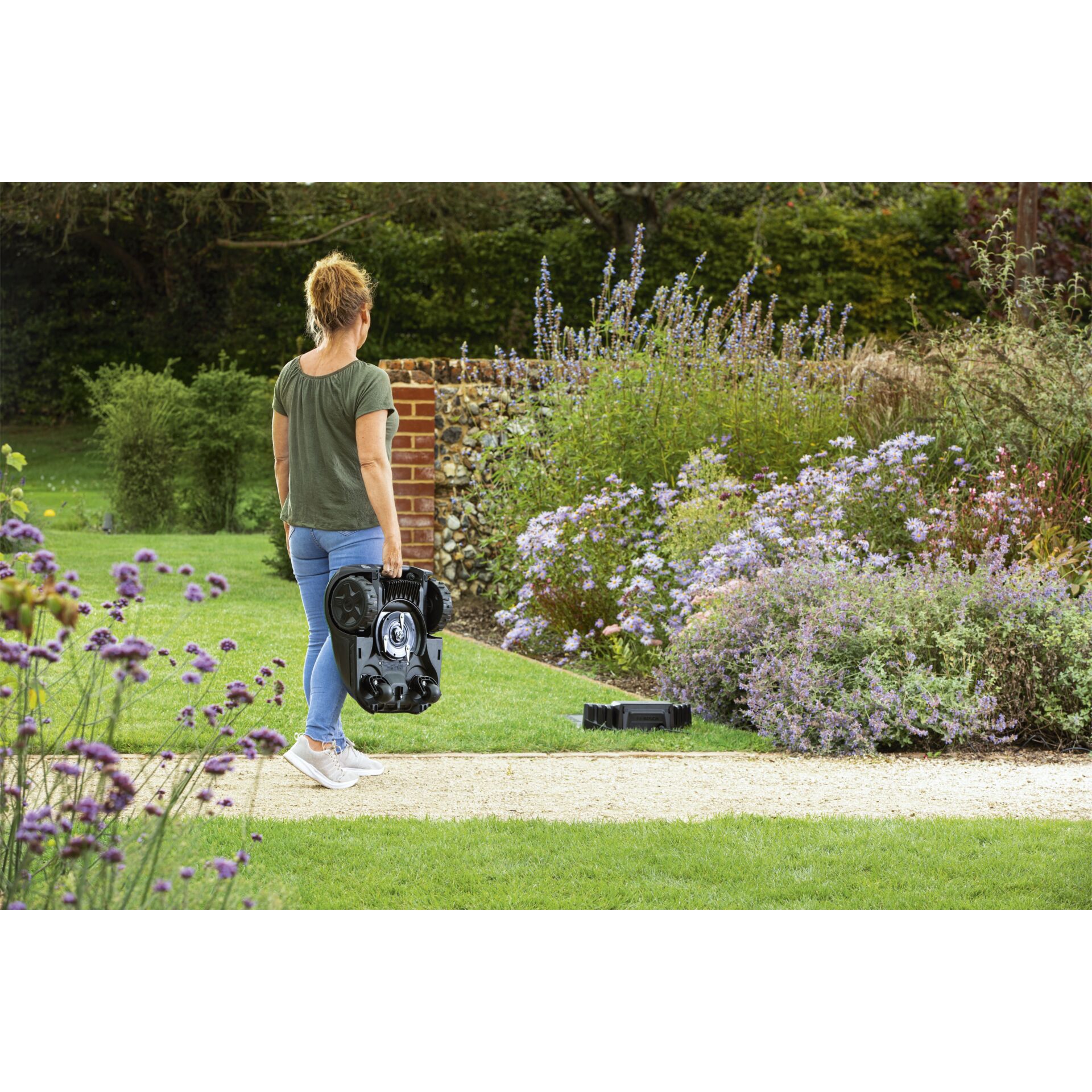 Bosch Indego M+ 700 robot rasaerba