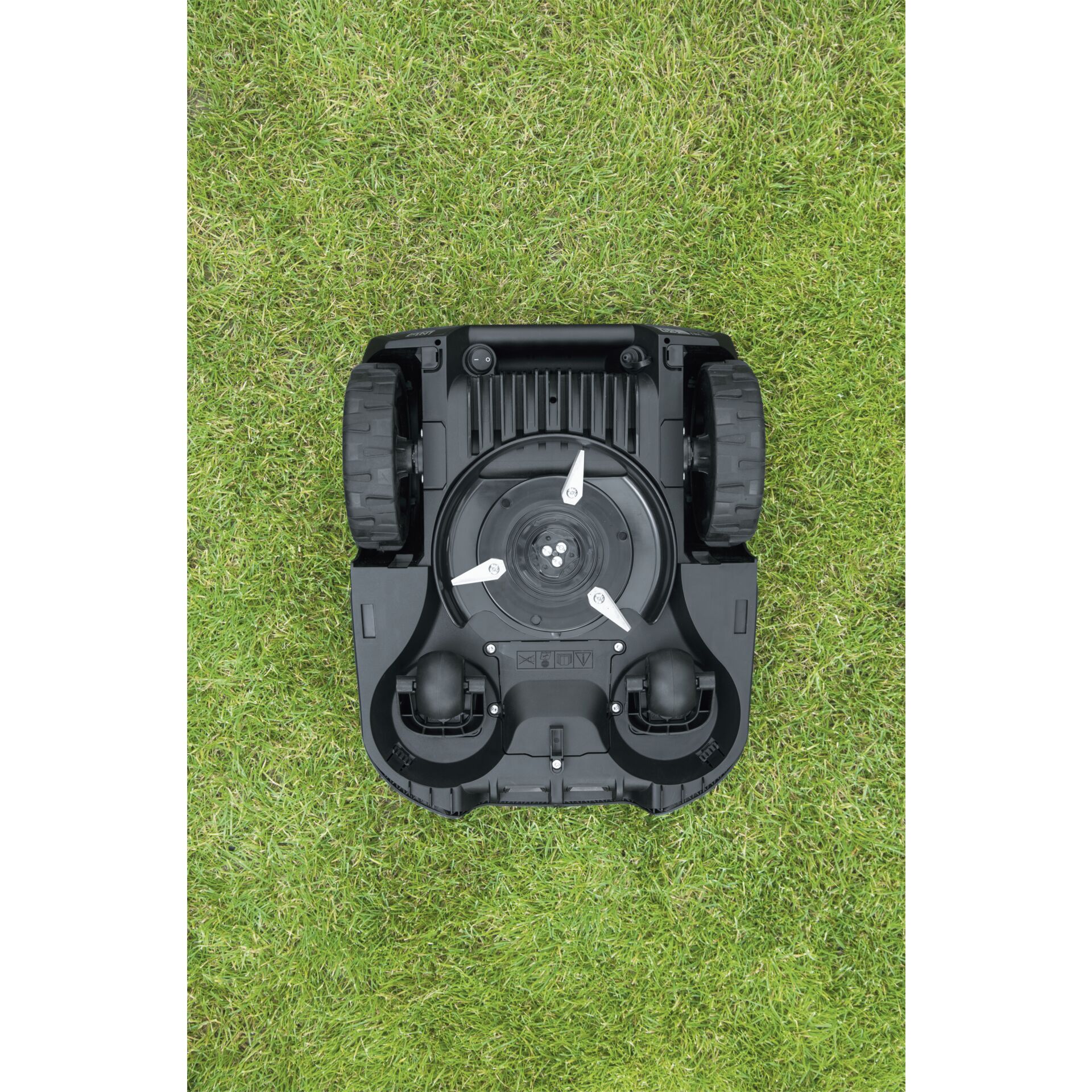 Bosch Indego M+ 700 robot rasaerba