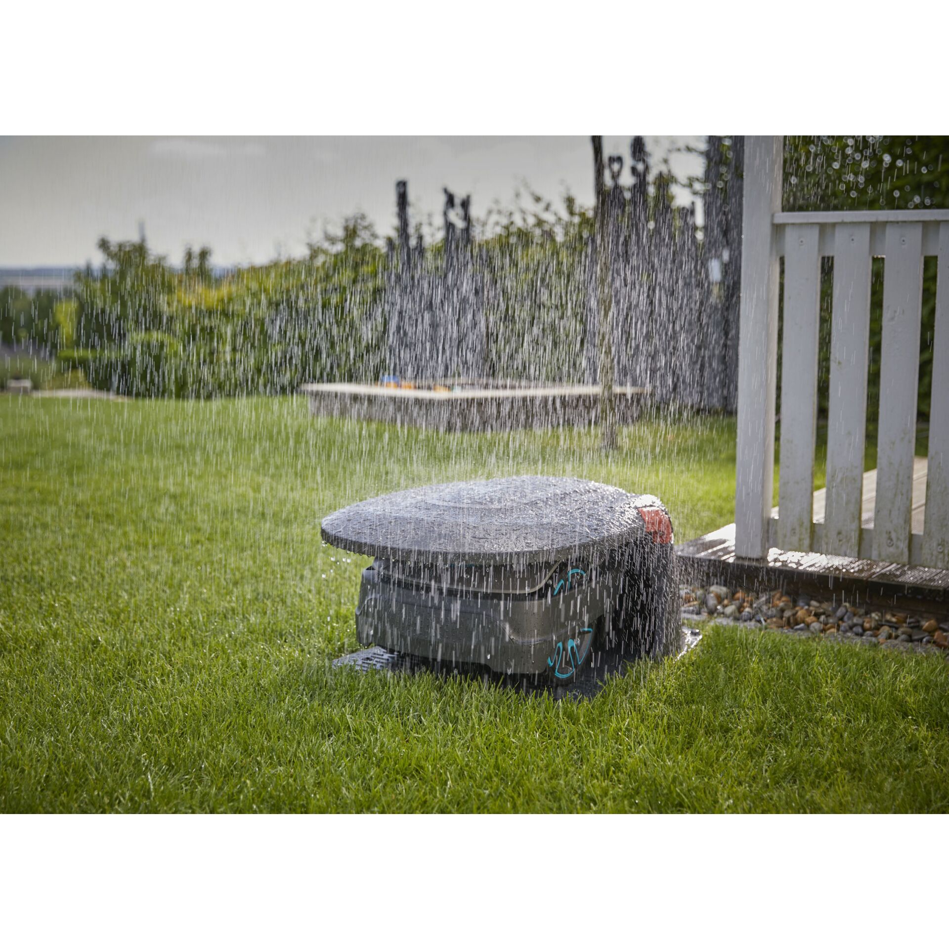 Gardena Garage for robotic lawn mower
