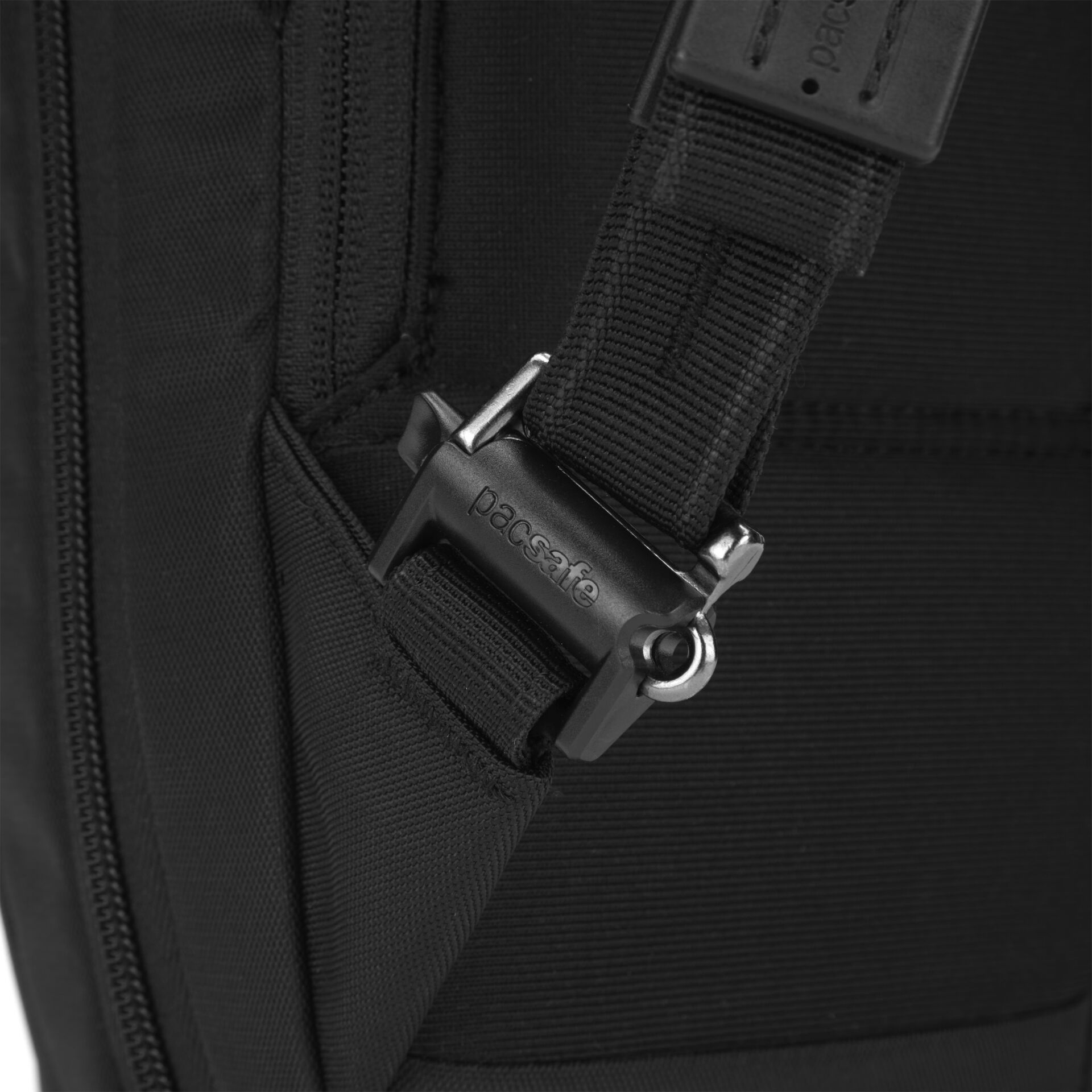 Pacsafe Metrosafe X 16  black Backpack