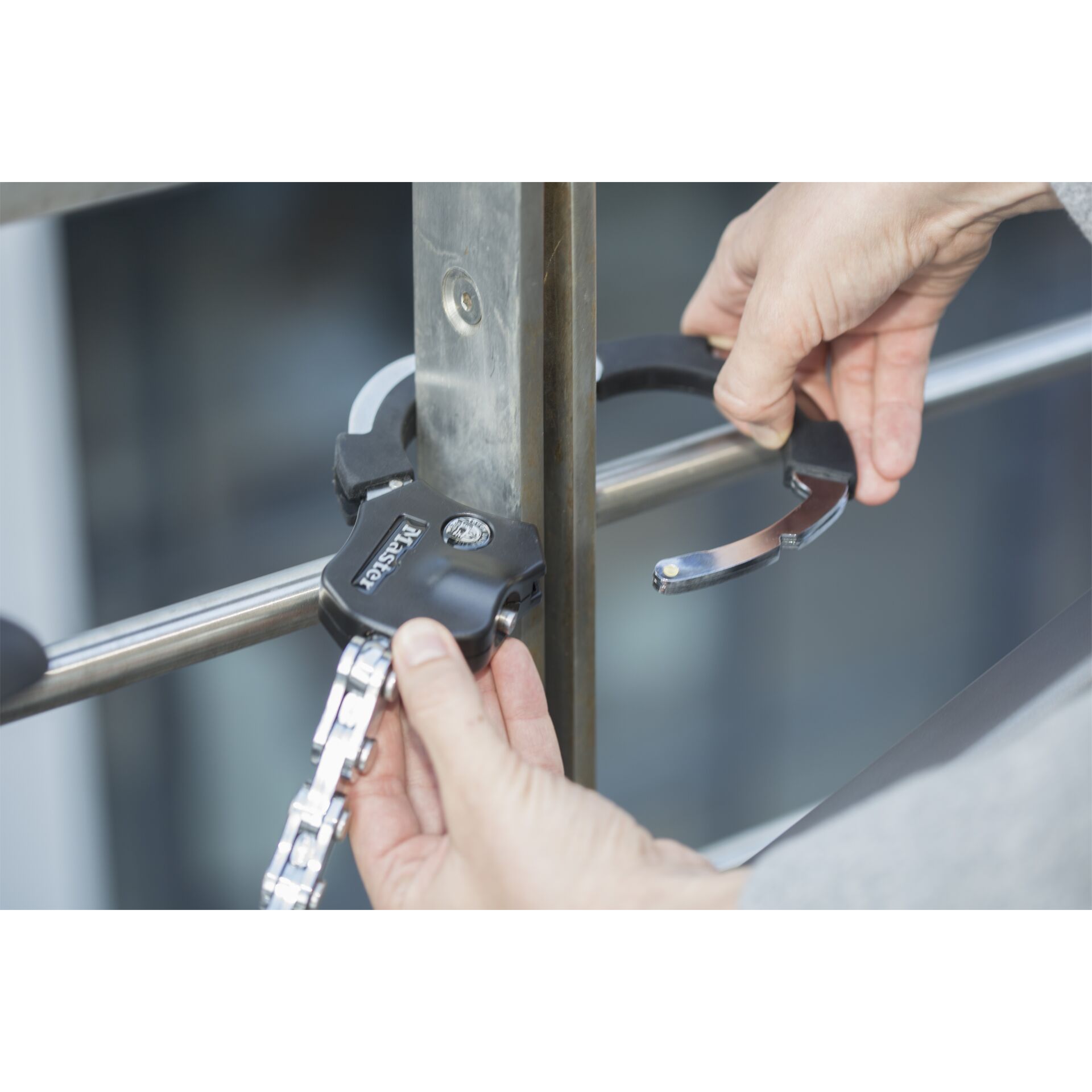 Master Lock Street Cuff con chiave lungo 8290EURDPRO