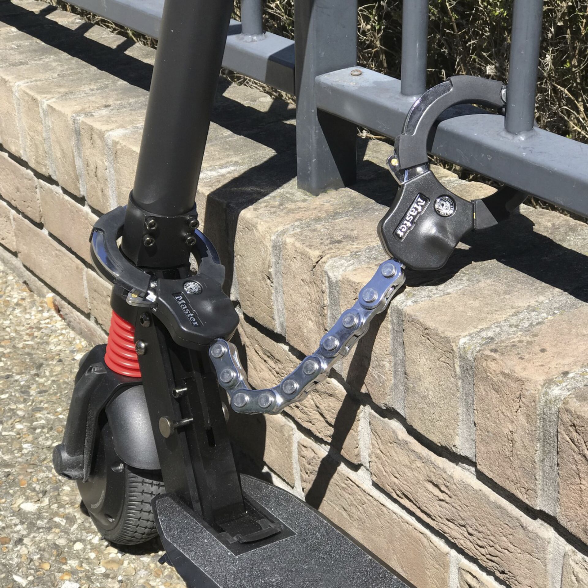 Master Lock Street Cuff con chiave lungo 8290EURDPRO