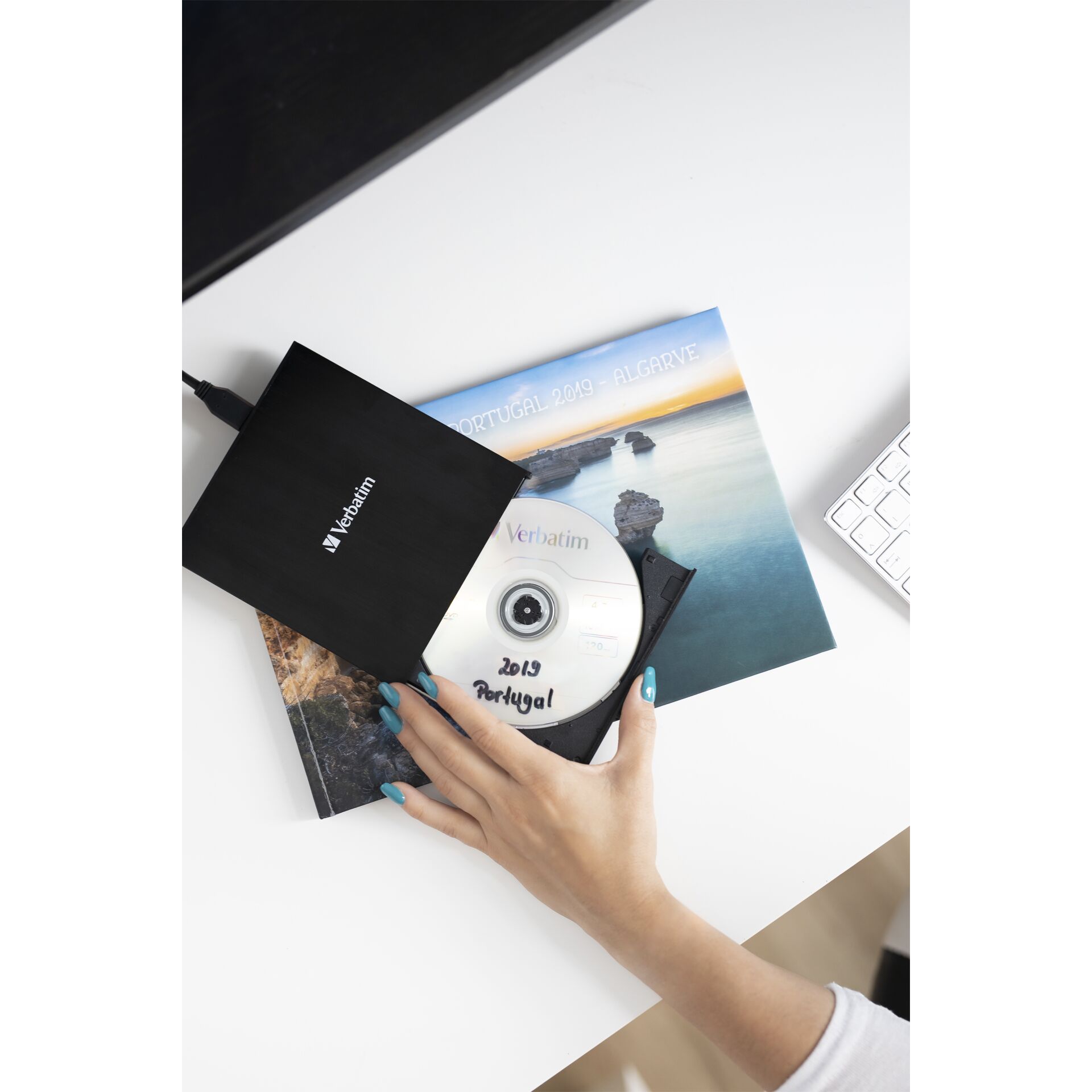 Verbatim Mobile DVD ReWriter USB 2.0 (Light Version)