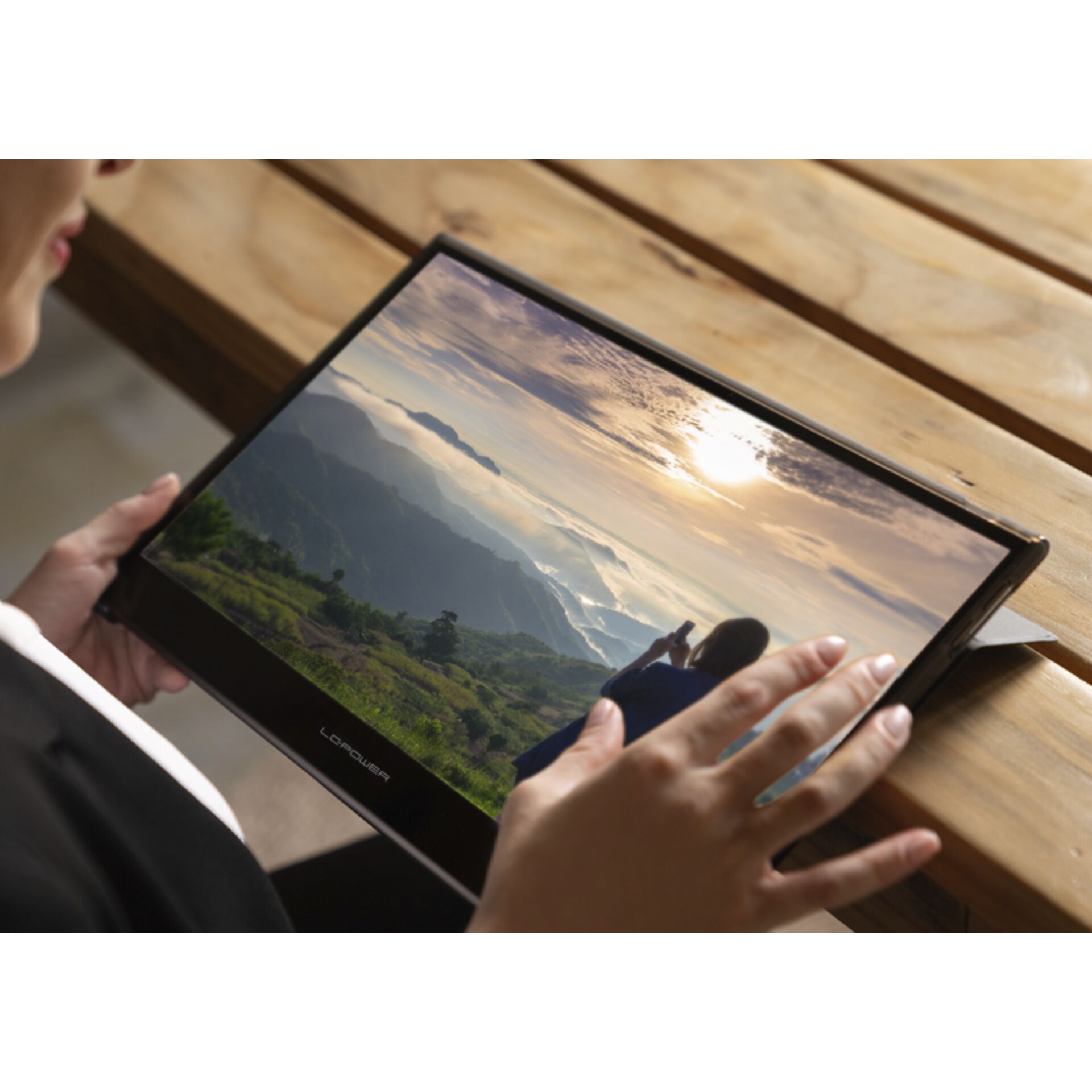 LC-Power LC-M16-4K-UHD-P-OLED Portabler UHD-Monitor
