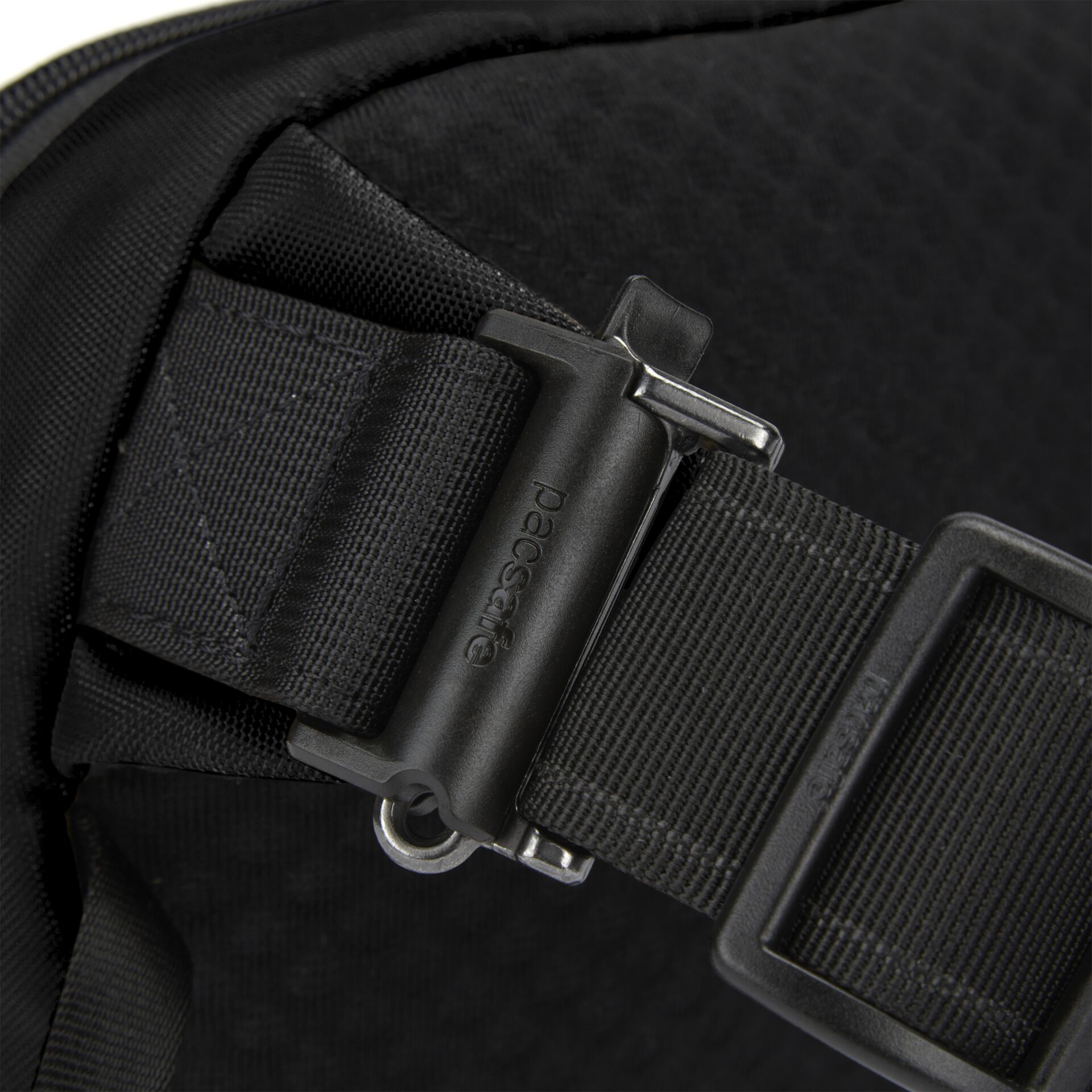 Pacsafe Metrosafe X urban sling nero