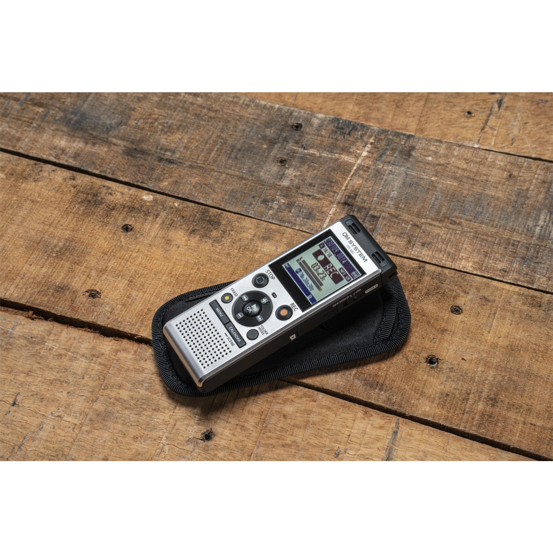 OM system WS-882 4GB