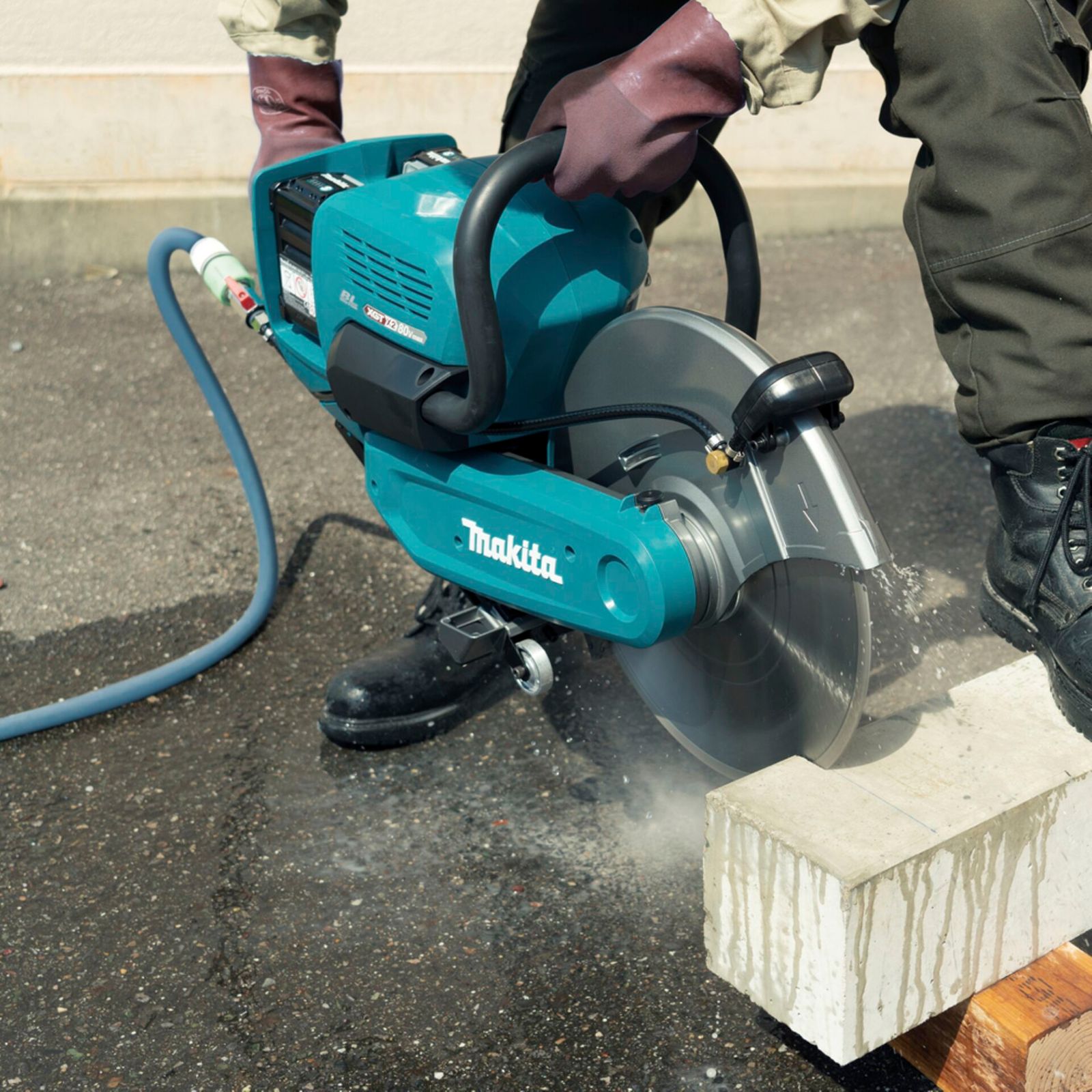 Makita  CE001GZ Cordless Cut-off Sander 2x40V