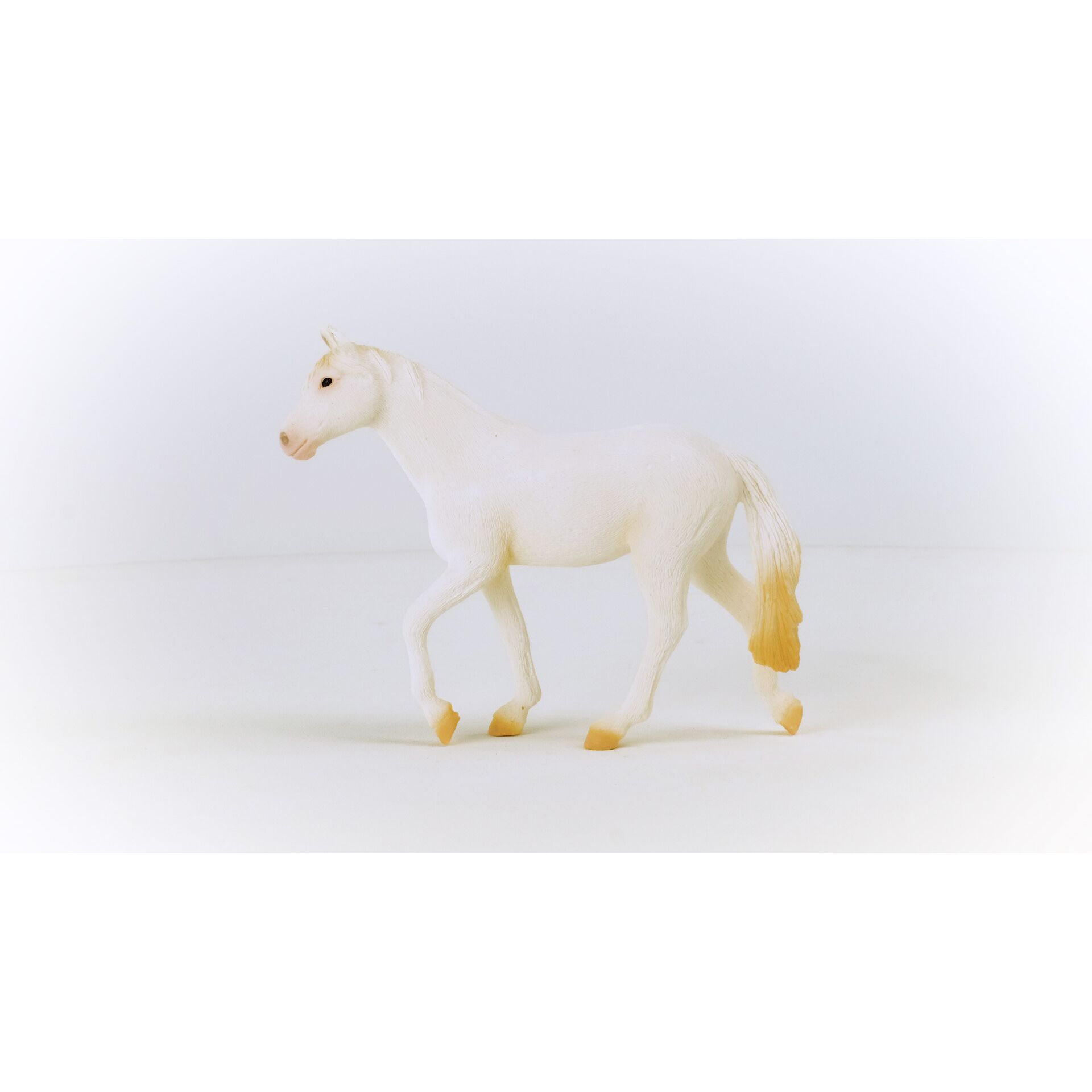 Schleich Farm World Camarillo Stute            13959