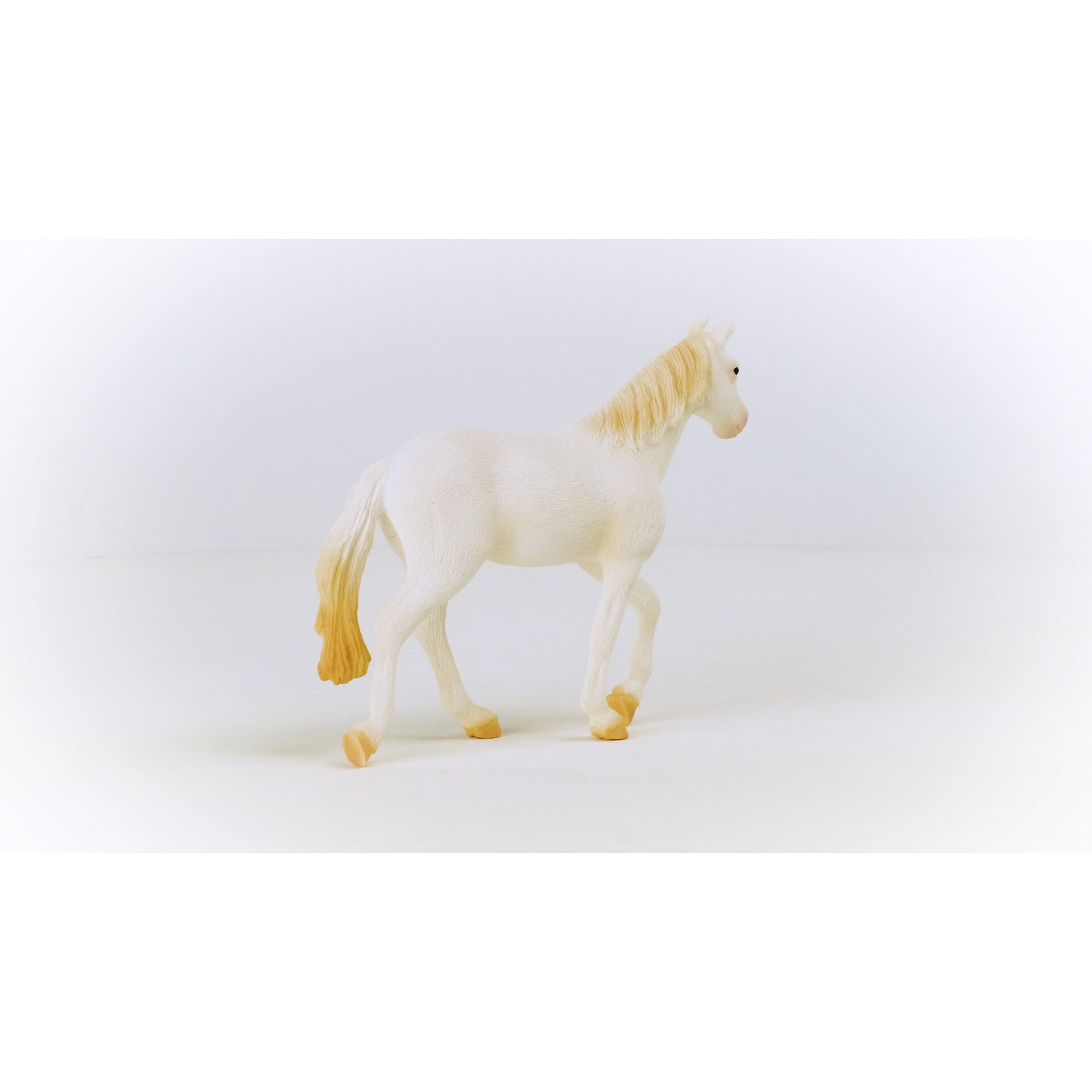 Schleich Farm World Camarillo Stute            13959