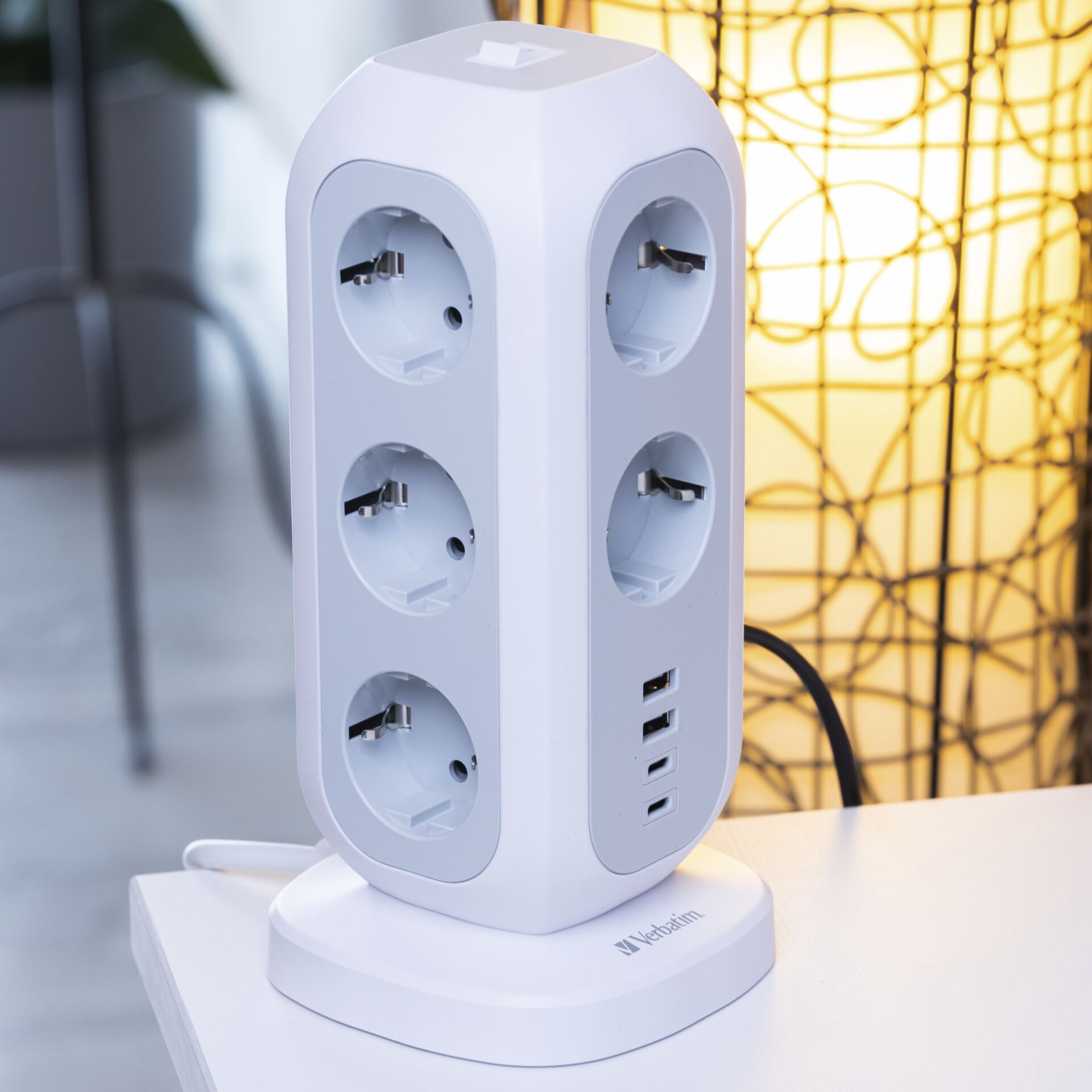 Verbatim EU Power Tower EUPT-01 11xAC / 2xUSB-A / 2xUSB-C  4