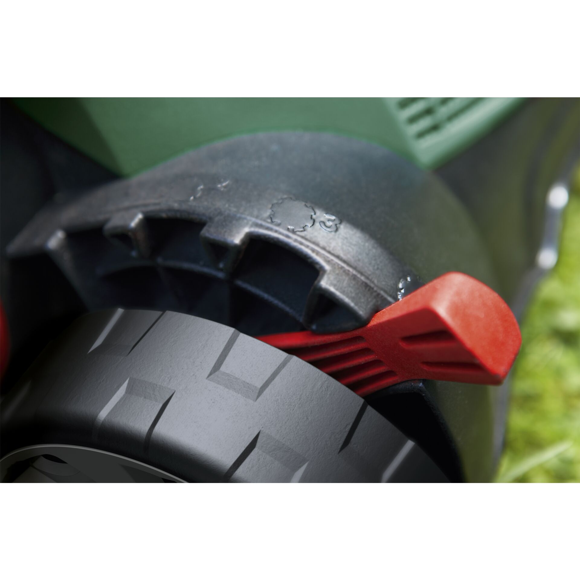 Bosch UniversalRake 900 Aeratore elettrico