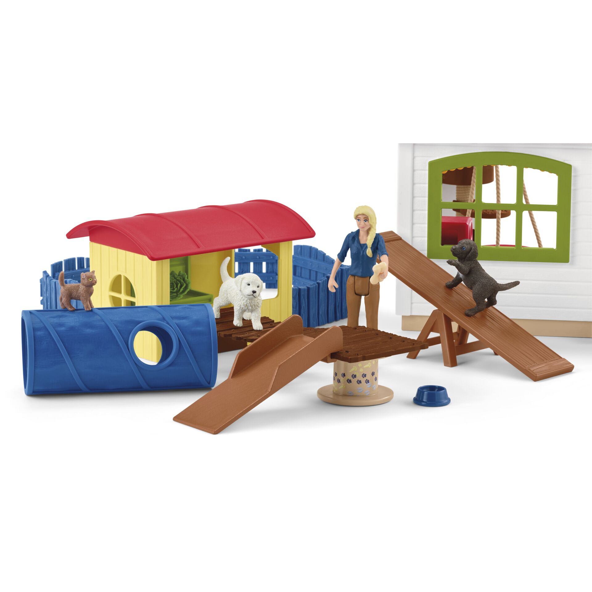 SChleich Farm World     42607 Pet Hotel