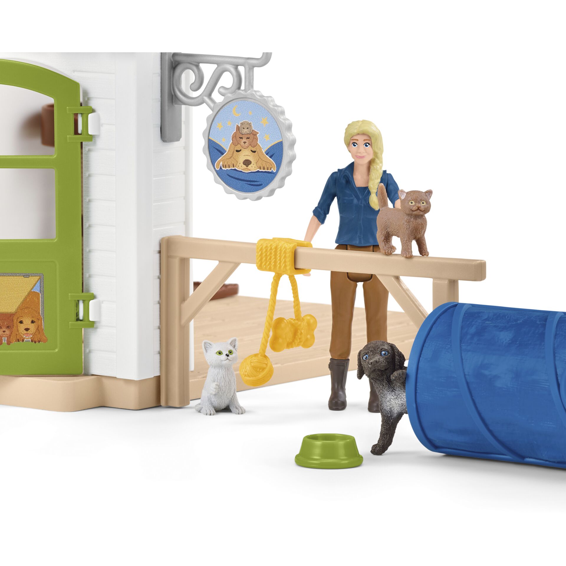SChleich Farm World     42607 Pet Hotel