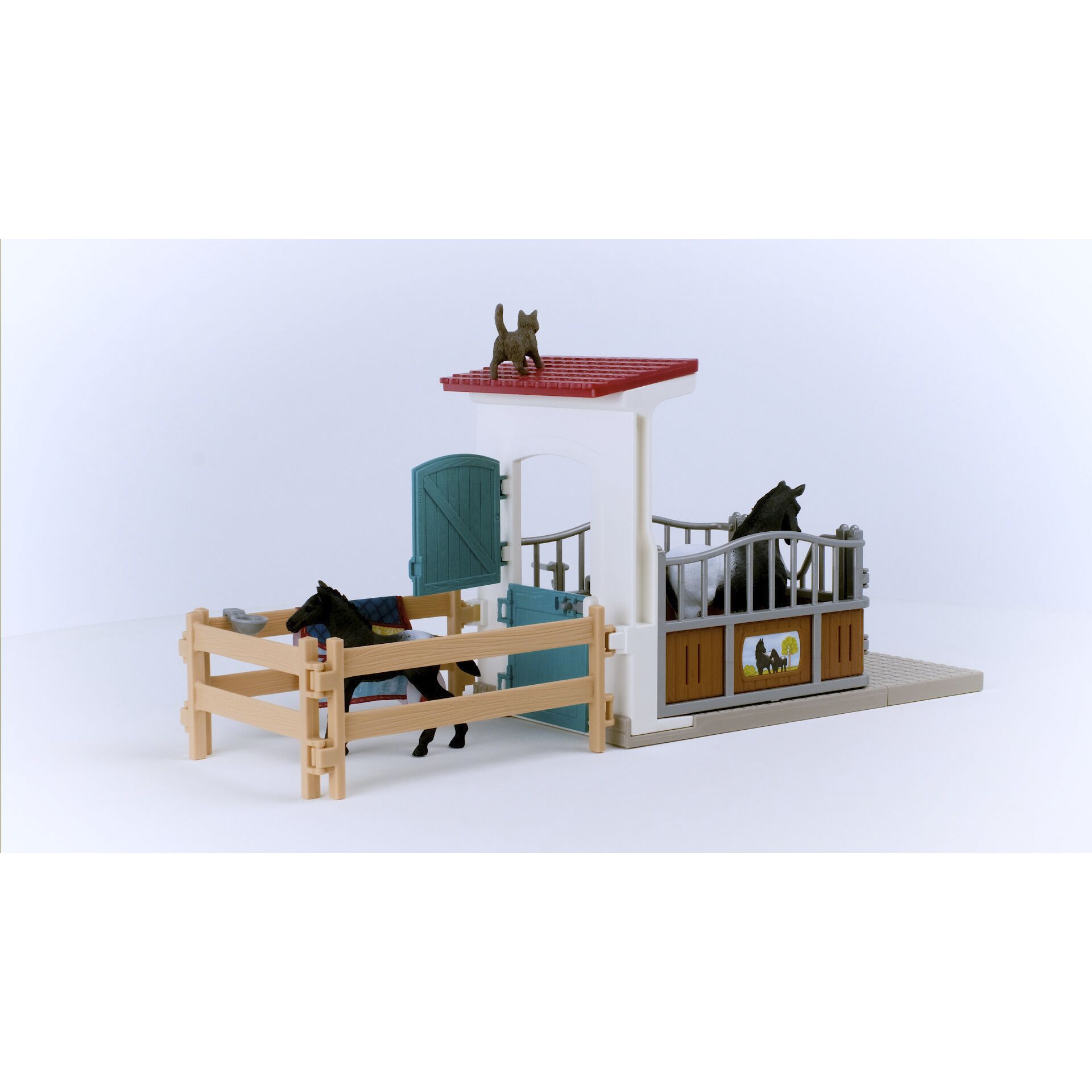 Schleich Horse Club     42611 Horse Box with Mare and Foal