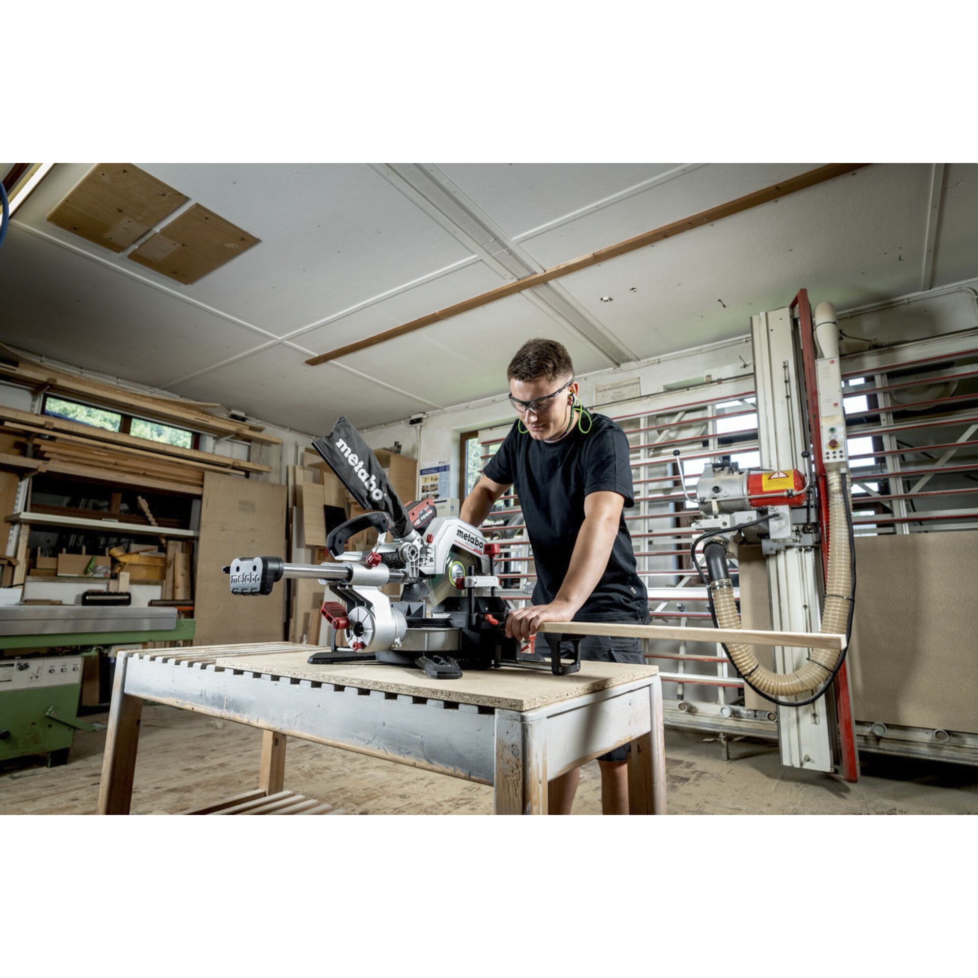 Metabo KGS 18 LTX BL 254 2x 5,2Ah