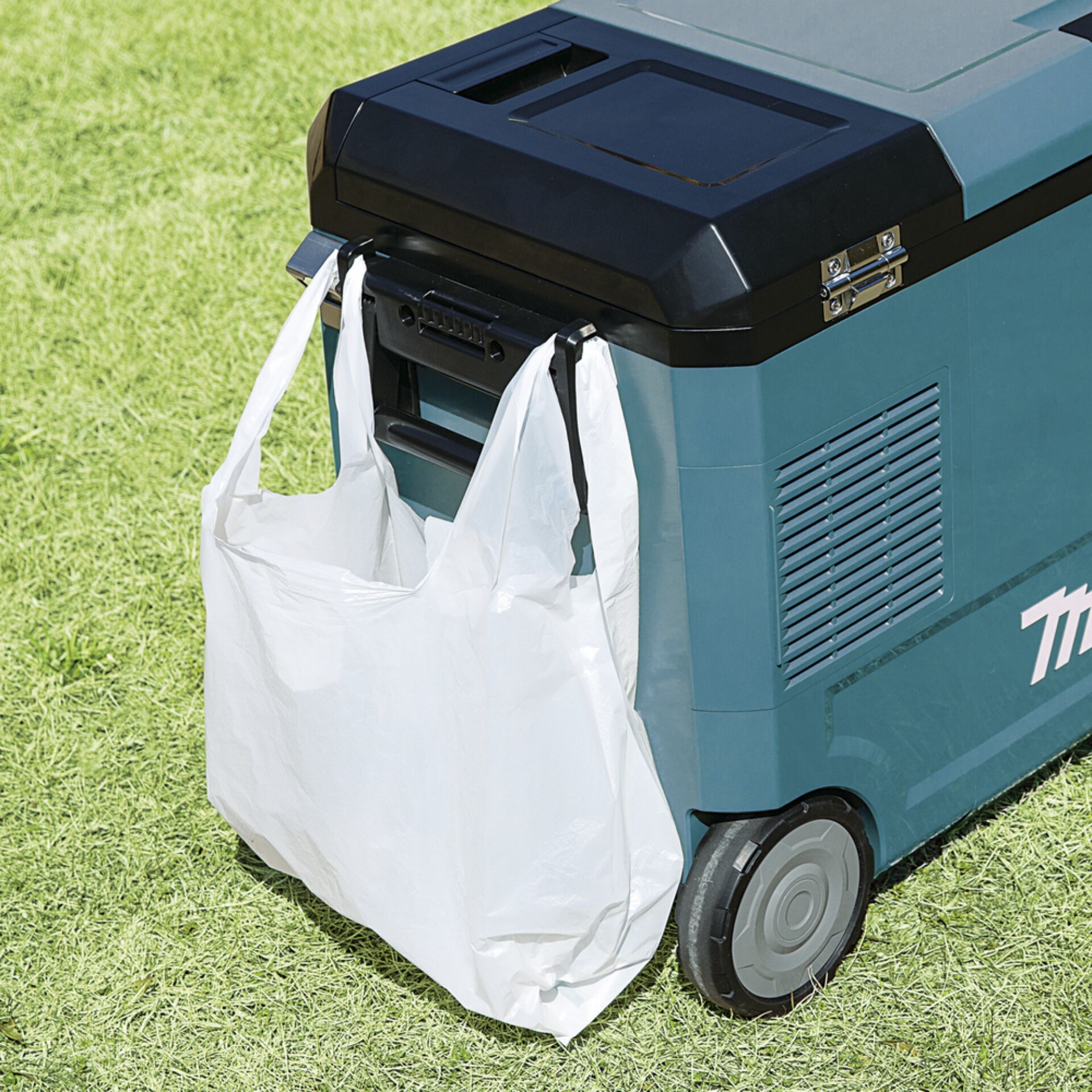 Makita CW004GZ 40V Akku-Kühl- und Wärmebox