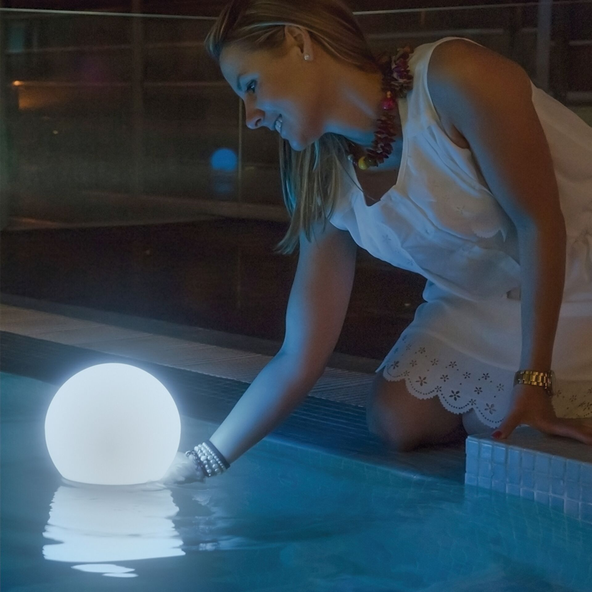 New Garden Buly 20 LED solare galleggiante IP68