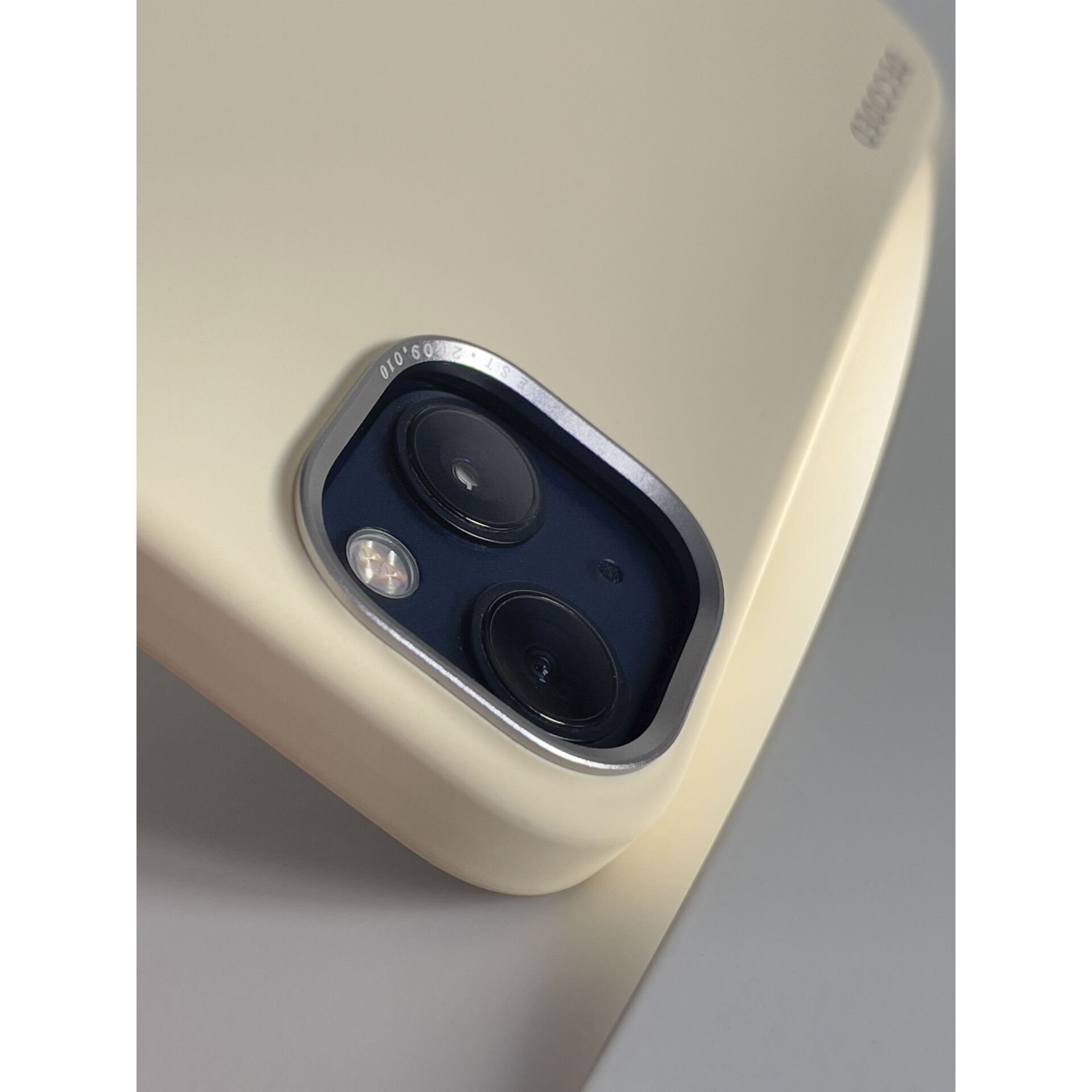 Decoded AntiMicrobial Silicone Backcover iP 14 Plus Sweet Co