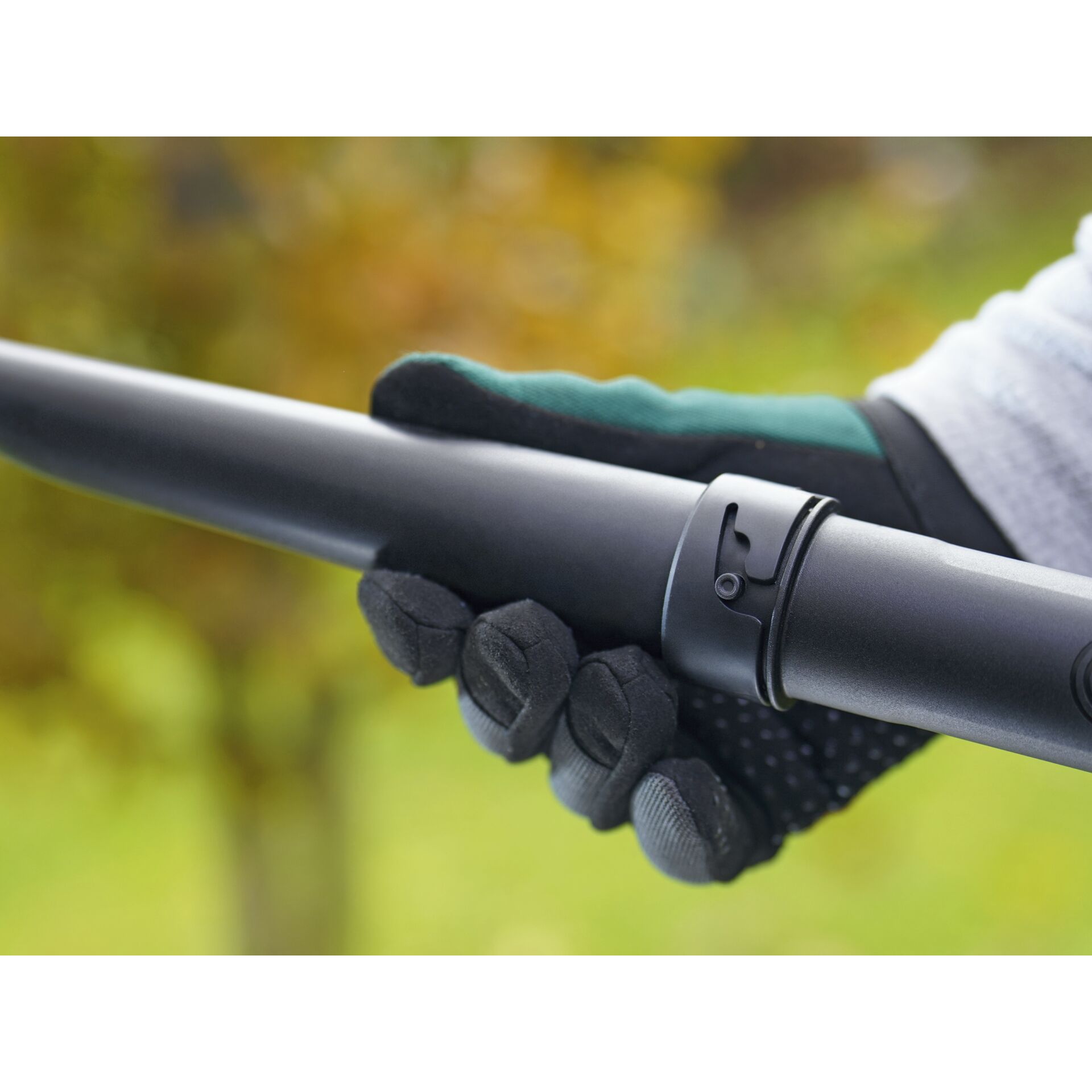 Bosch UniversalLeafBlower 18v-130 Soffiatore a batteria