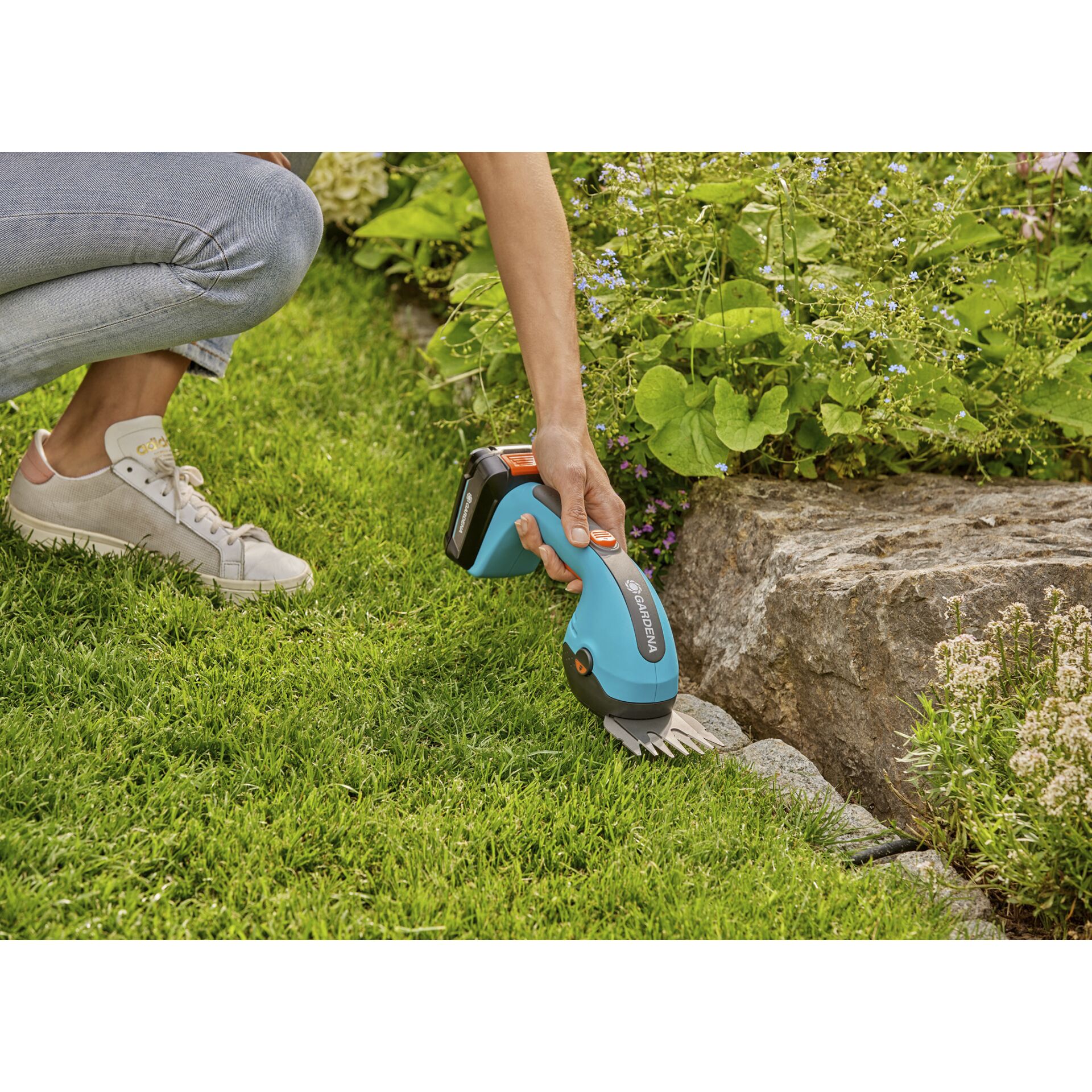 Gardena Battery Grass and Shrub Shears PowerCut 20/18V P4A s