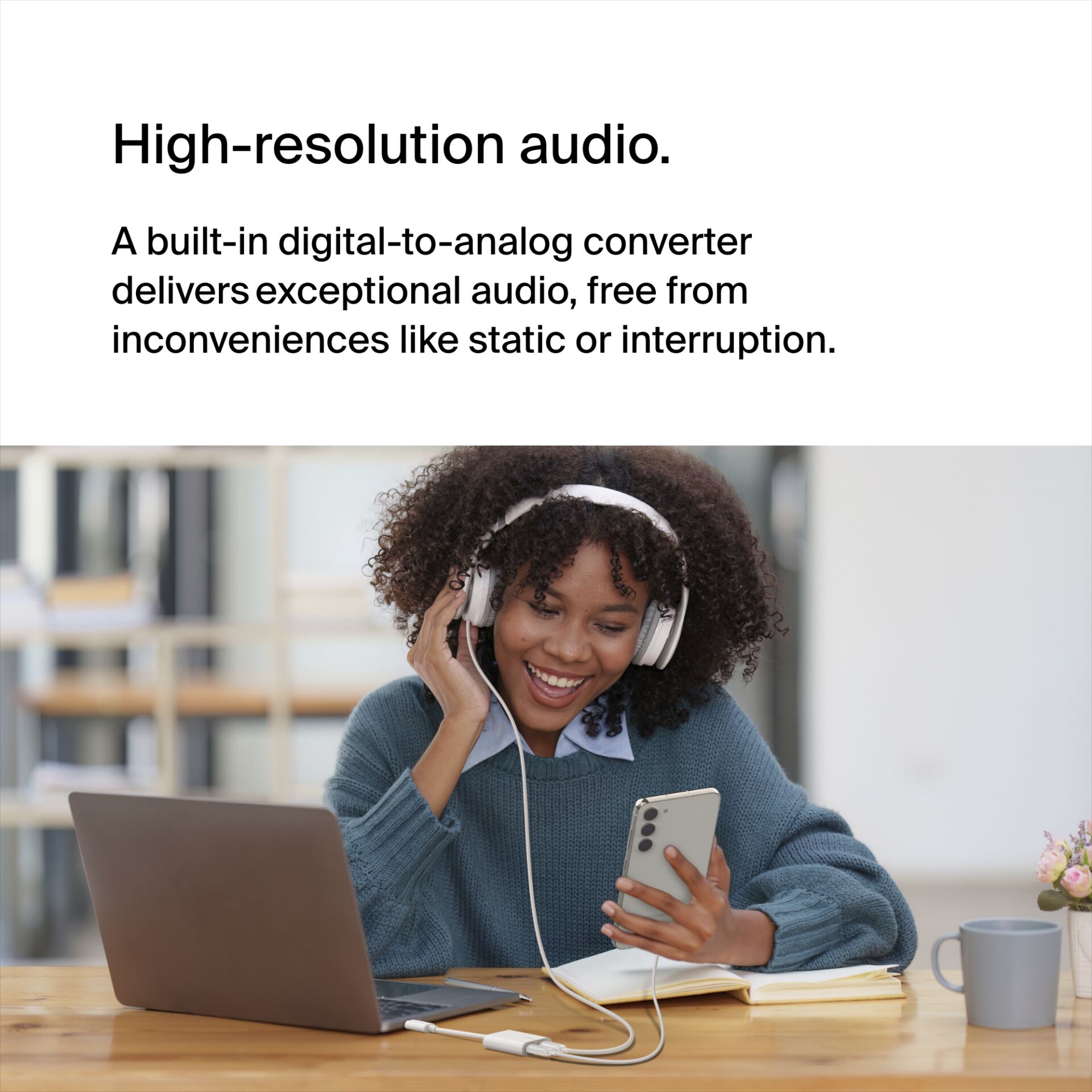 Belkin RockStar USB-C Audio- and Charge Adapter, white F7U08