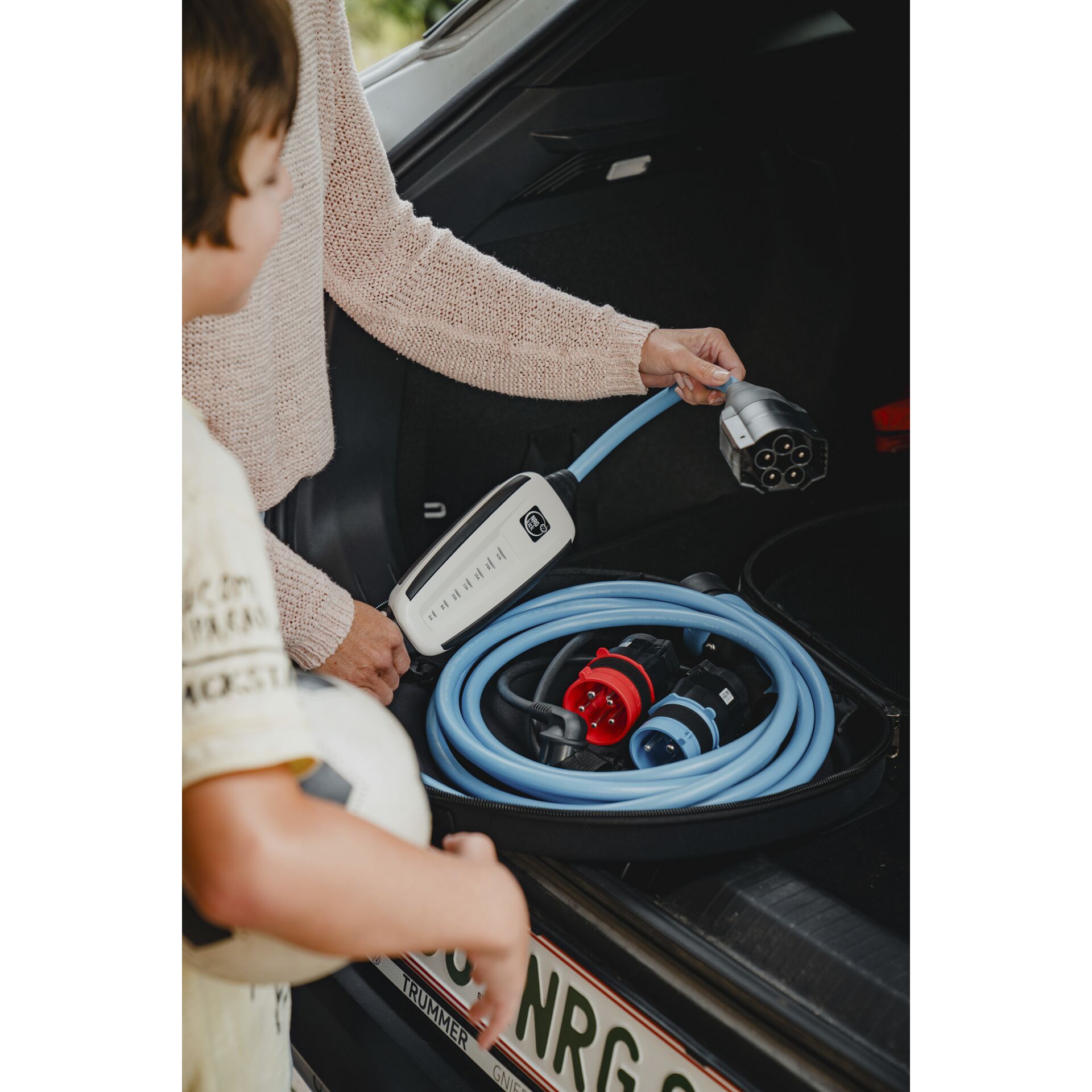 NRGkick 32A Pure for PV-User GSM/GPS/SIM Standard 5m WLAN