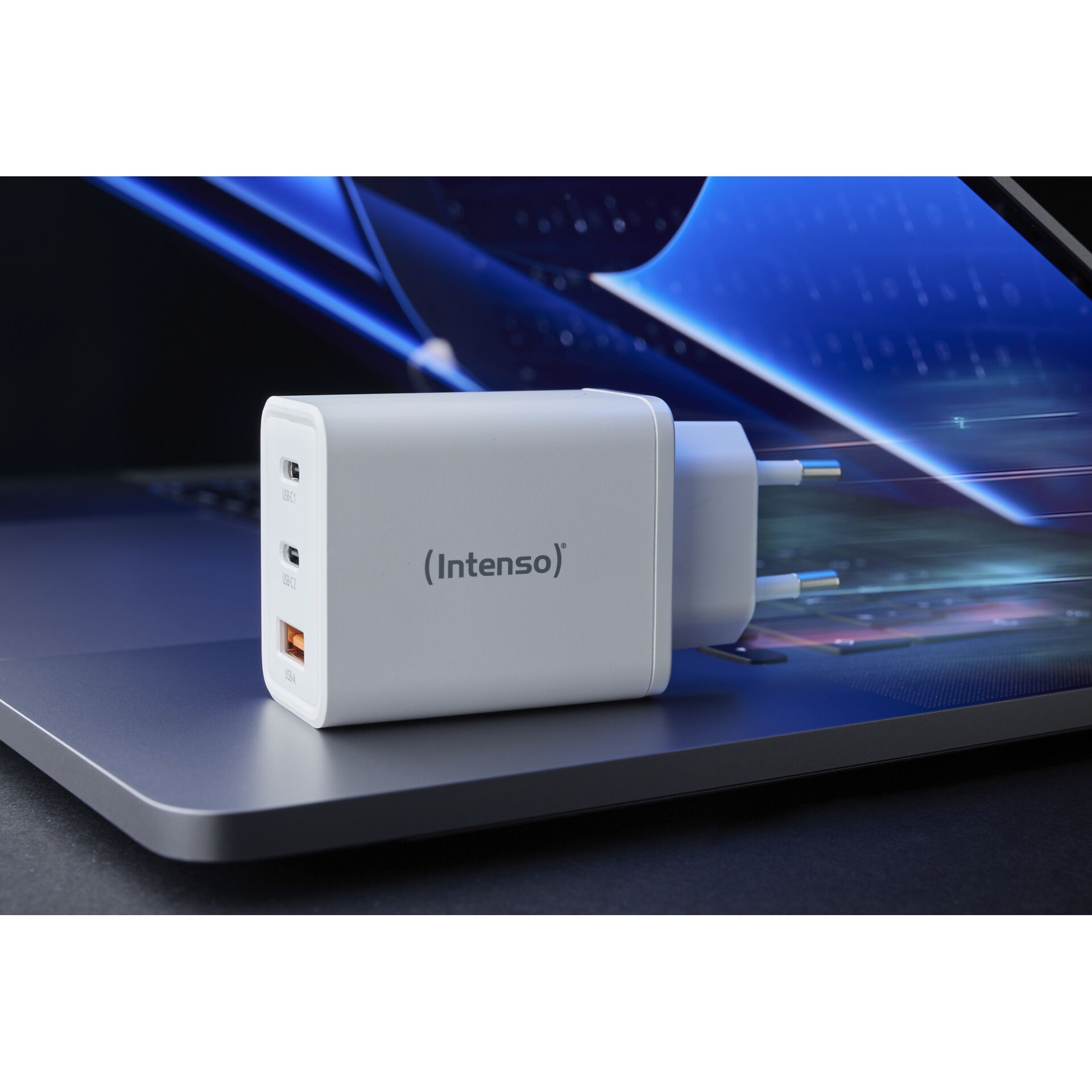 Intenso Power adatt. W65ACC GaN bian. 2x USB-C 1x USB-A 65W