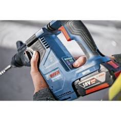 Bosch GBH 18V-24 C (2x5,0Ah, L) 2