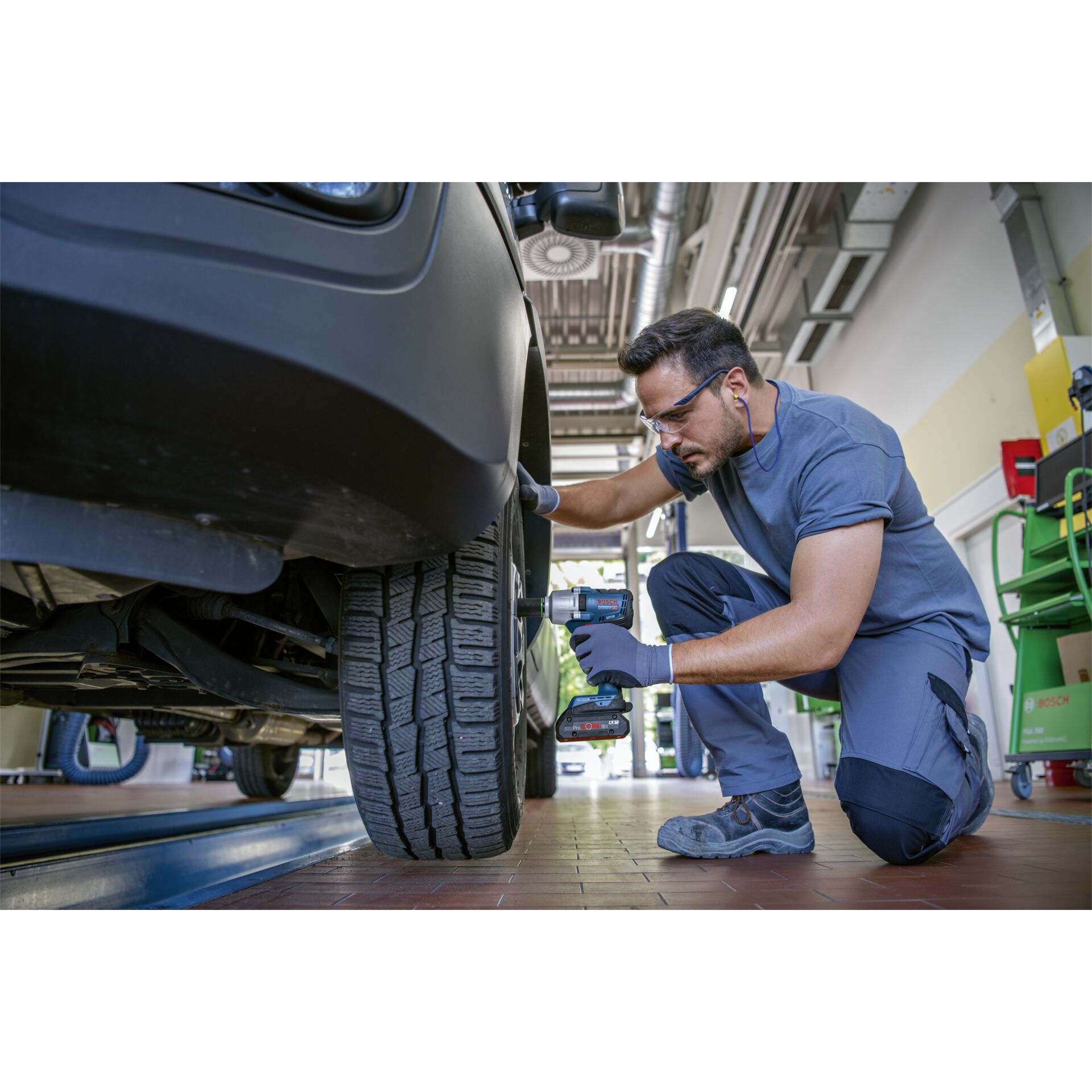 Bosch GDS 18V-450 HC (2xPC4,0Ah, L-BOXX)