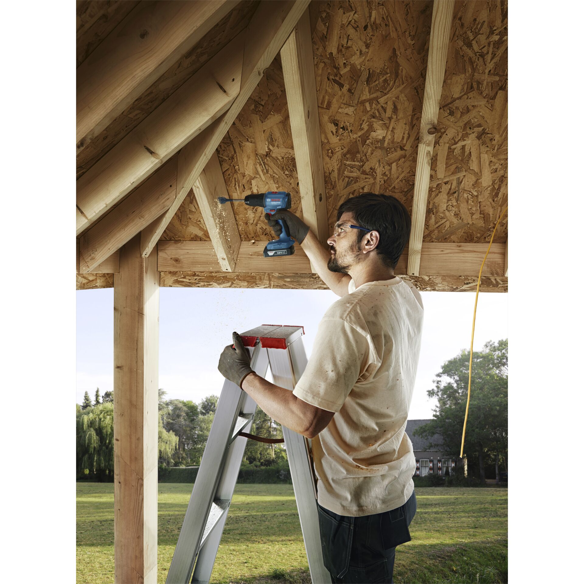 Bosch GSR 18V-45 (2x2,0Ah, 82AC, L-Case