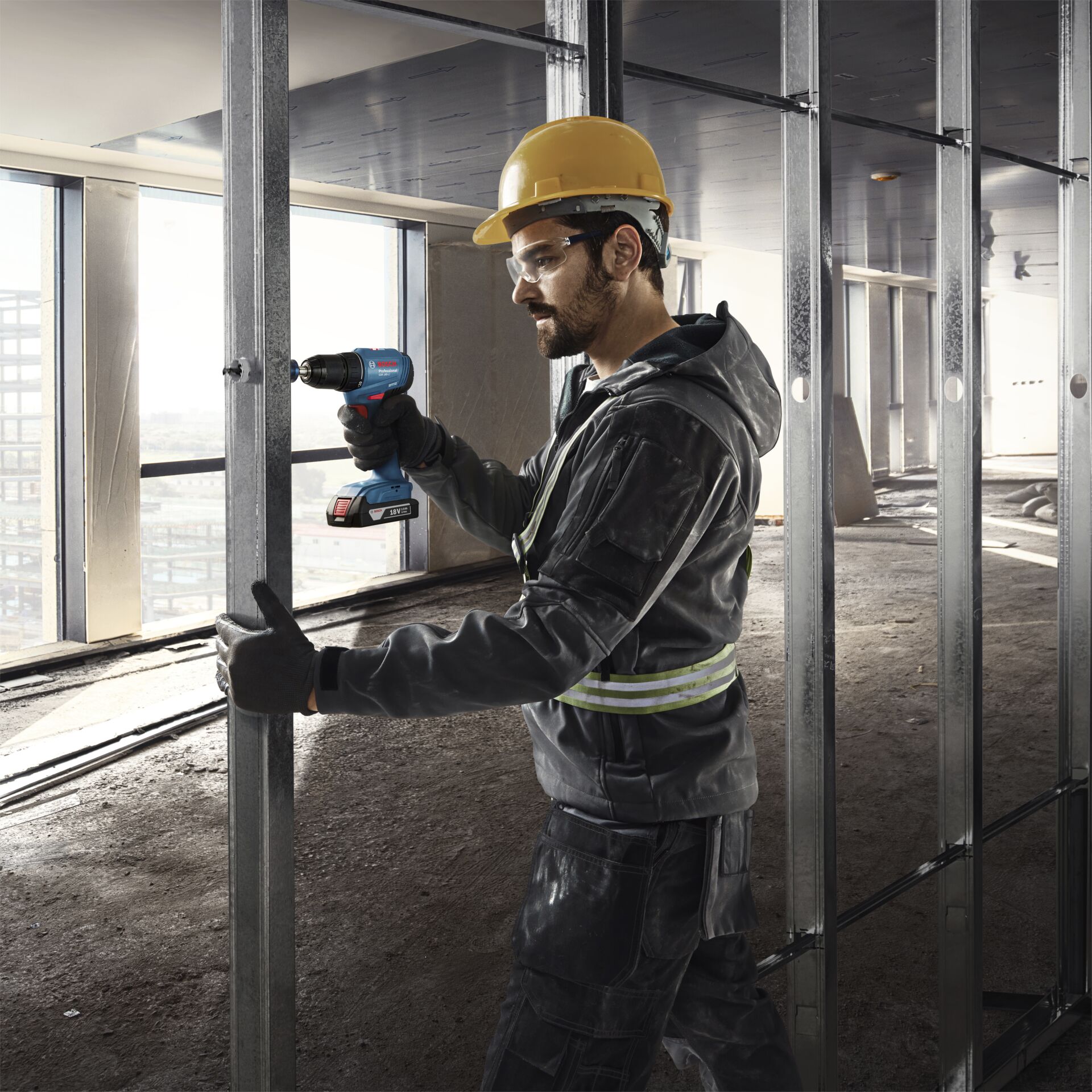 Bosch GSR 18V-45 (2x2,0Ah, 82AC, L-Case
