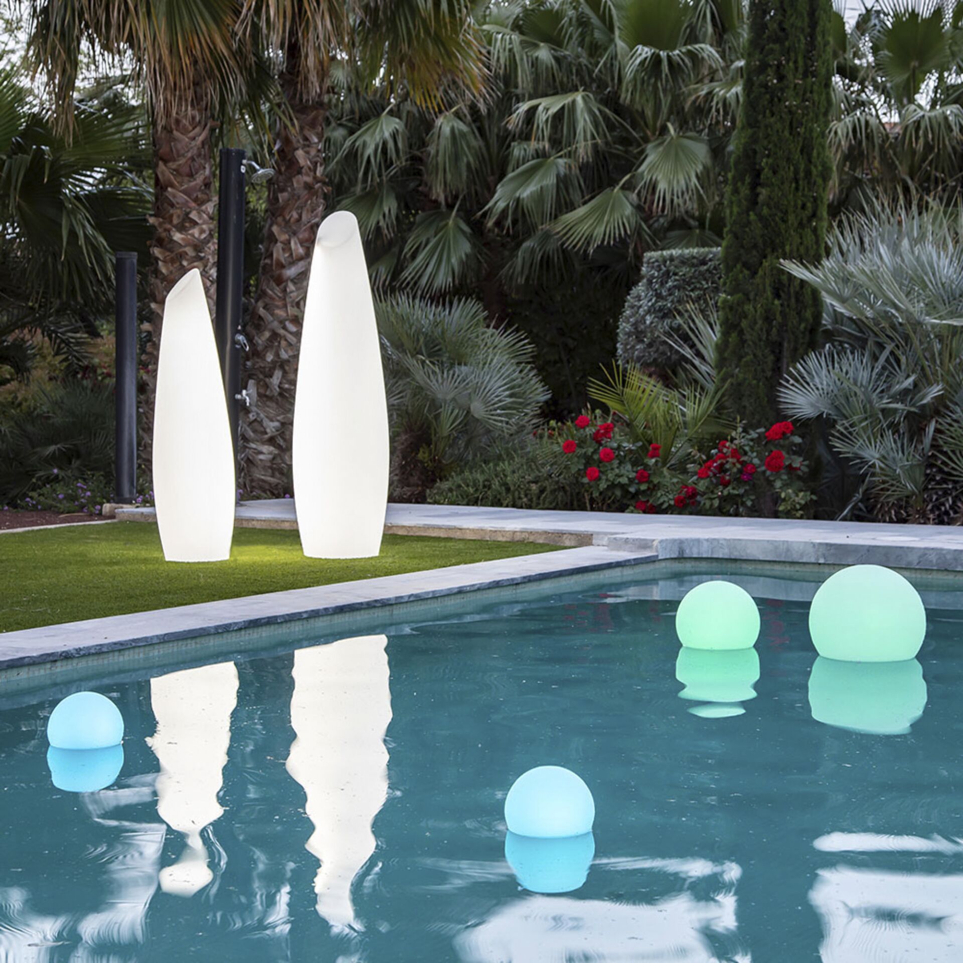 New Garden Buly 30 LED Solar galleggiante IP68