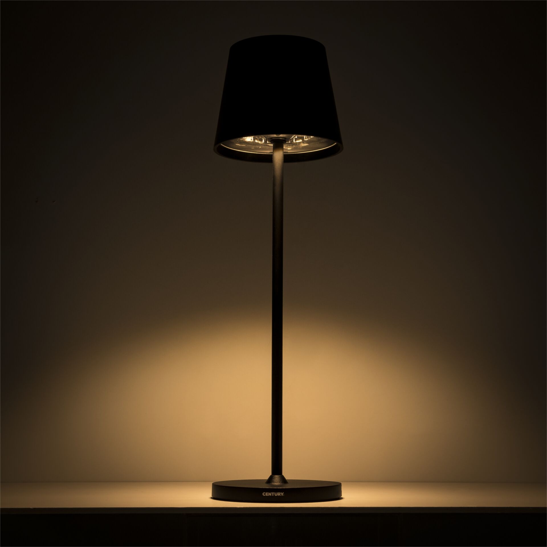 Century LED lamp. tav. LUME Plus nero 2,2W 2700K Dimm. IP54